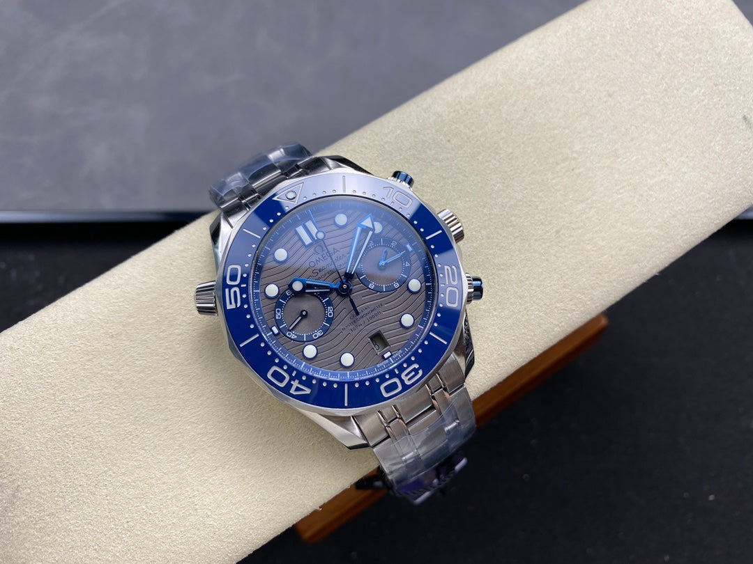 Omega Seamaster Diver 300M Co-Axial Master Chronometer Chronograph 44 mm Watch