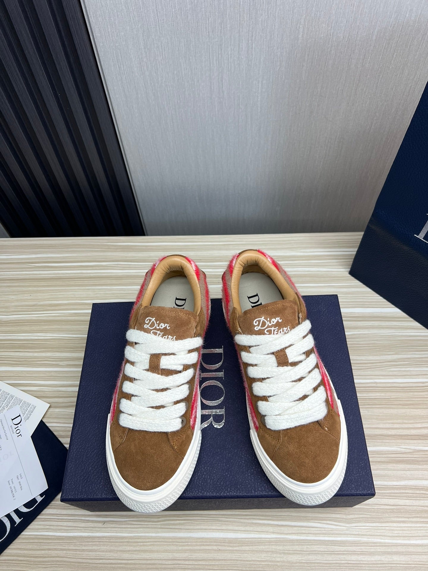 CD B33 SNEAKER BROWN SUEDE AND FABRIC