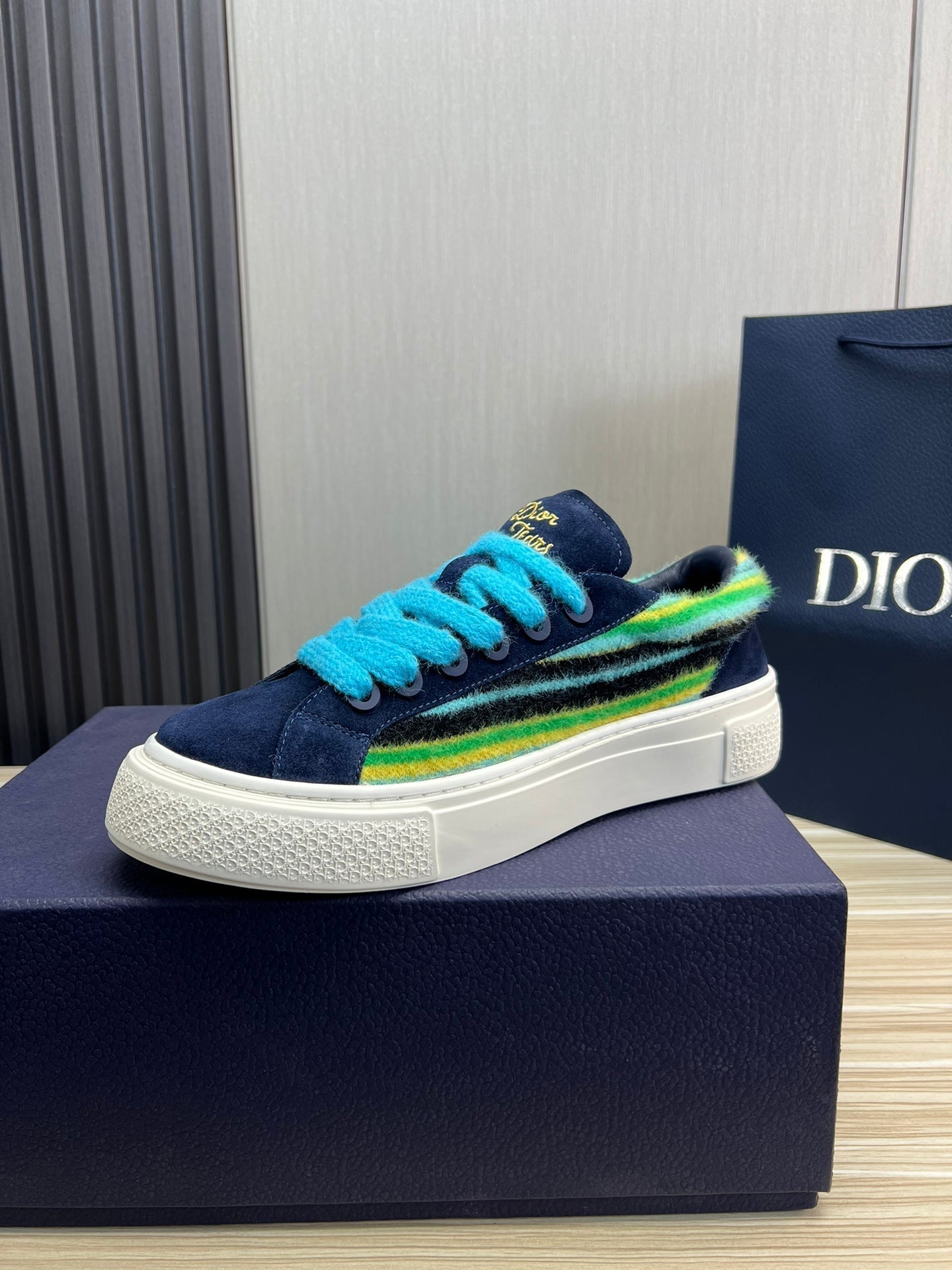 CD B33 SNEAKER NAVY SUEDE AND FABRIC