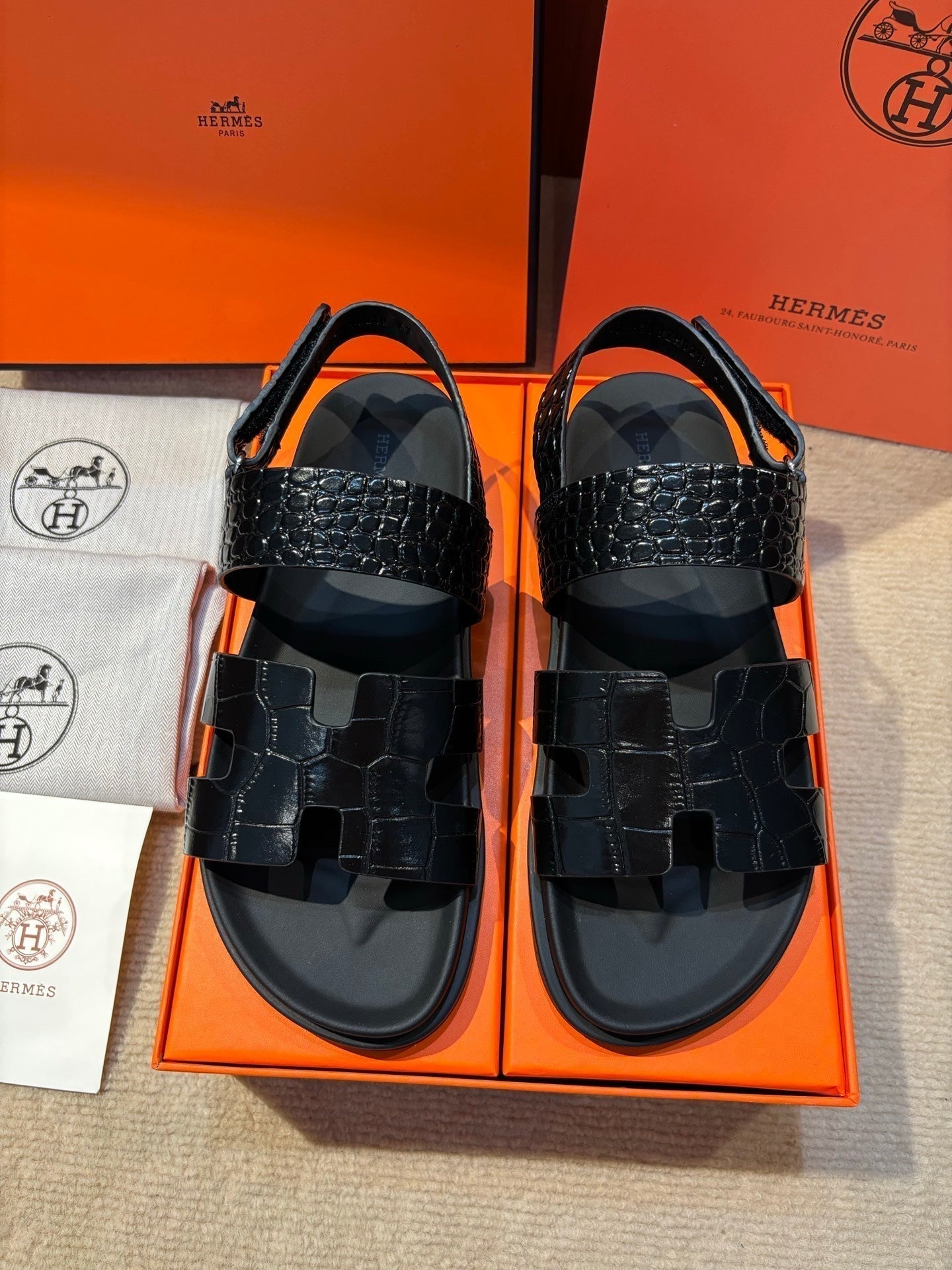 HM Men's 25 Genius  Sandals Black Calfskin 673762