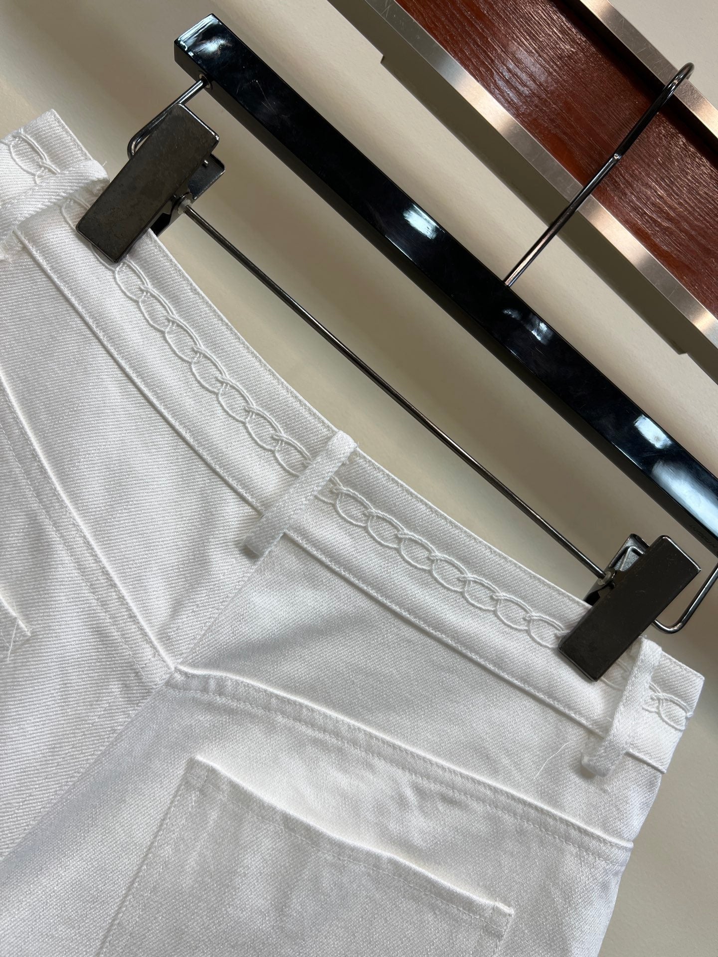 Chanel 2026 High-Waisted Denim Short White Cotton 360488