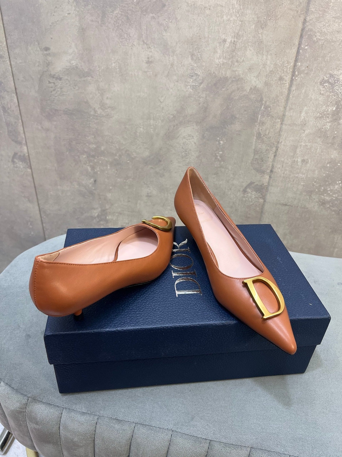 CD 26 High-Heeled 40 Pumps Tan Cowhide 594576