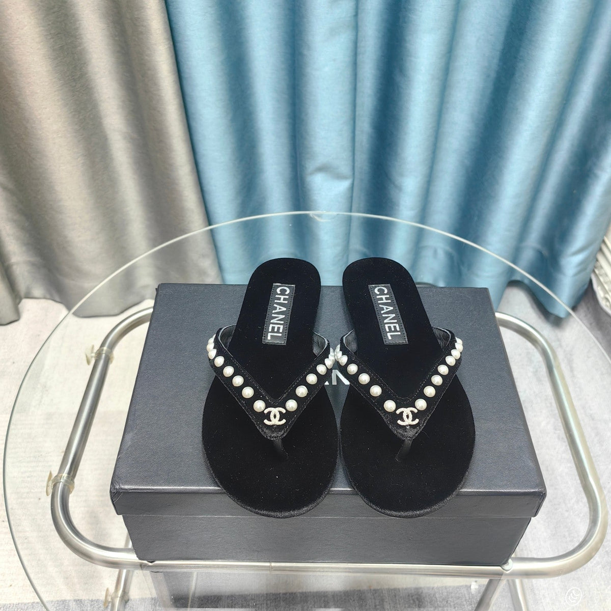 CC Thong Black Velvet Pearl