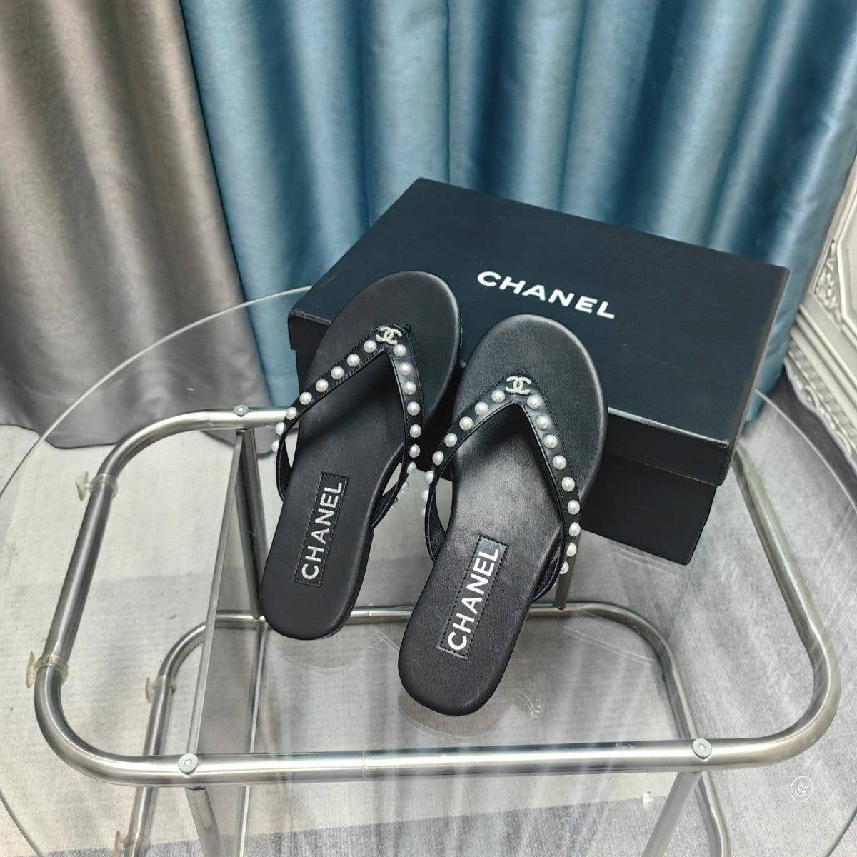 CC Thong Black Calfskin Pearl