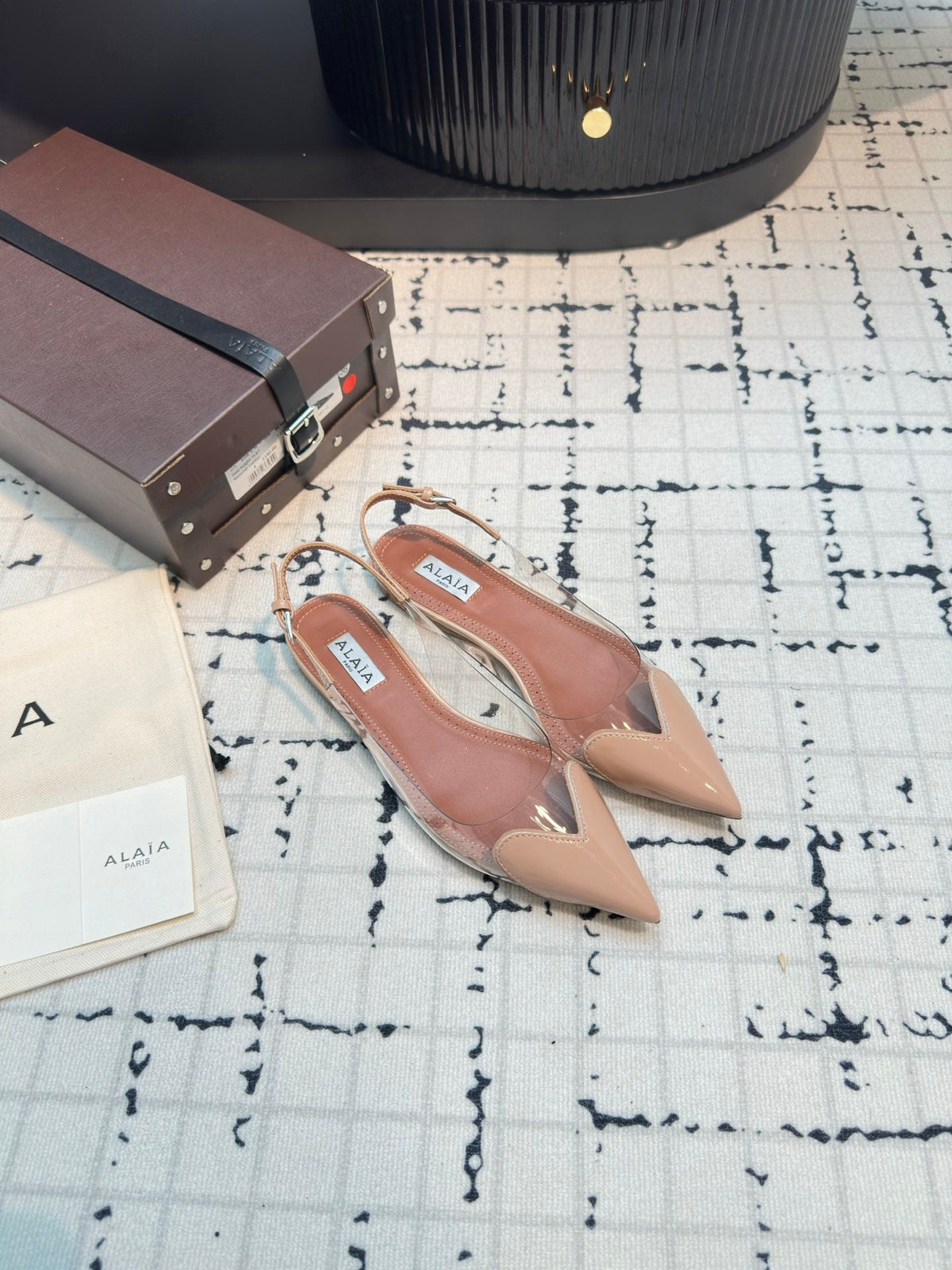Alaia Heart Flat Slingbacks Nude Sheepskin 800936