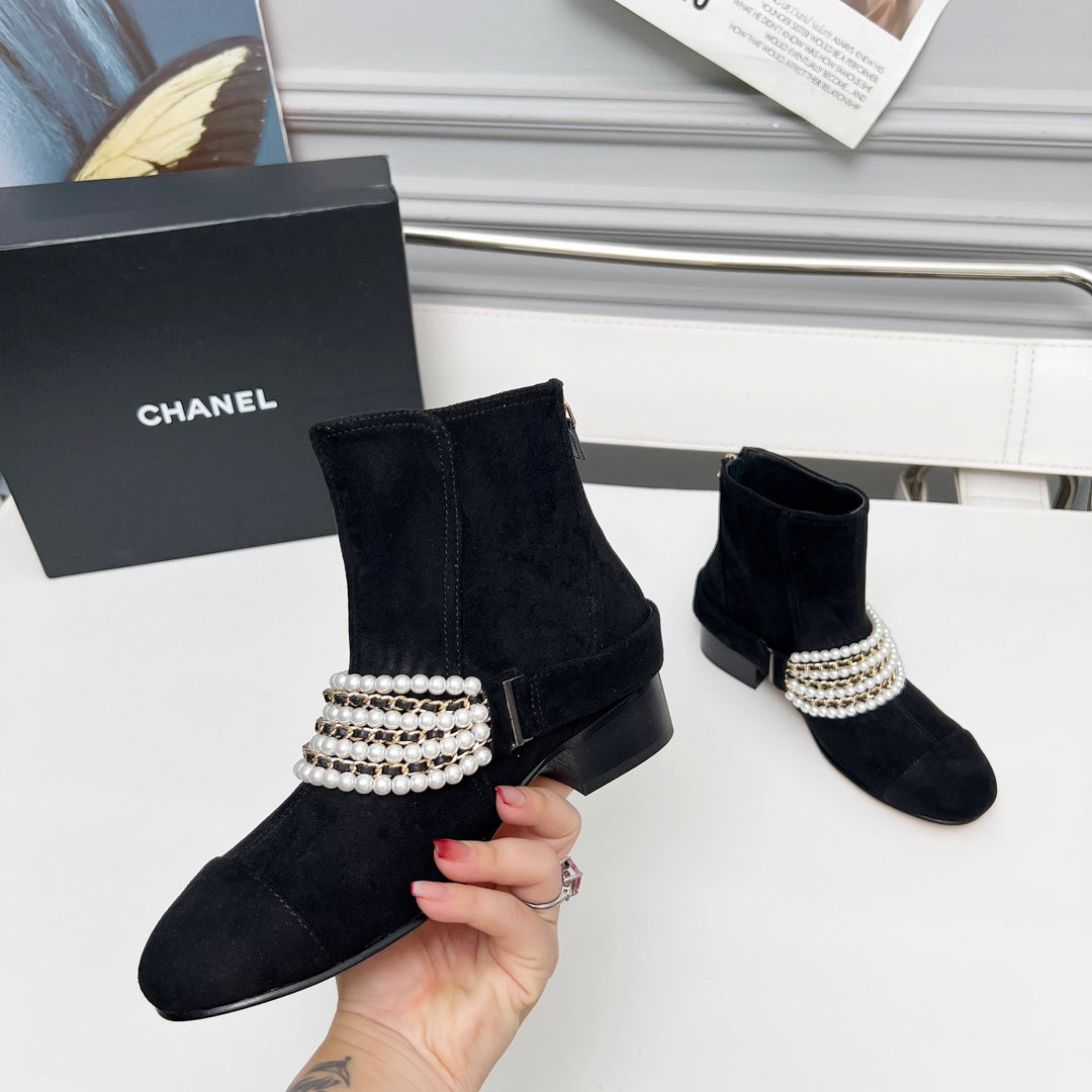 CC 25 latest low-top boots pearl black suede 459469