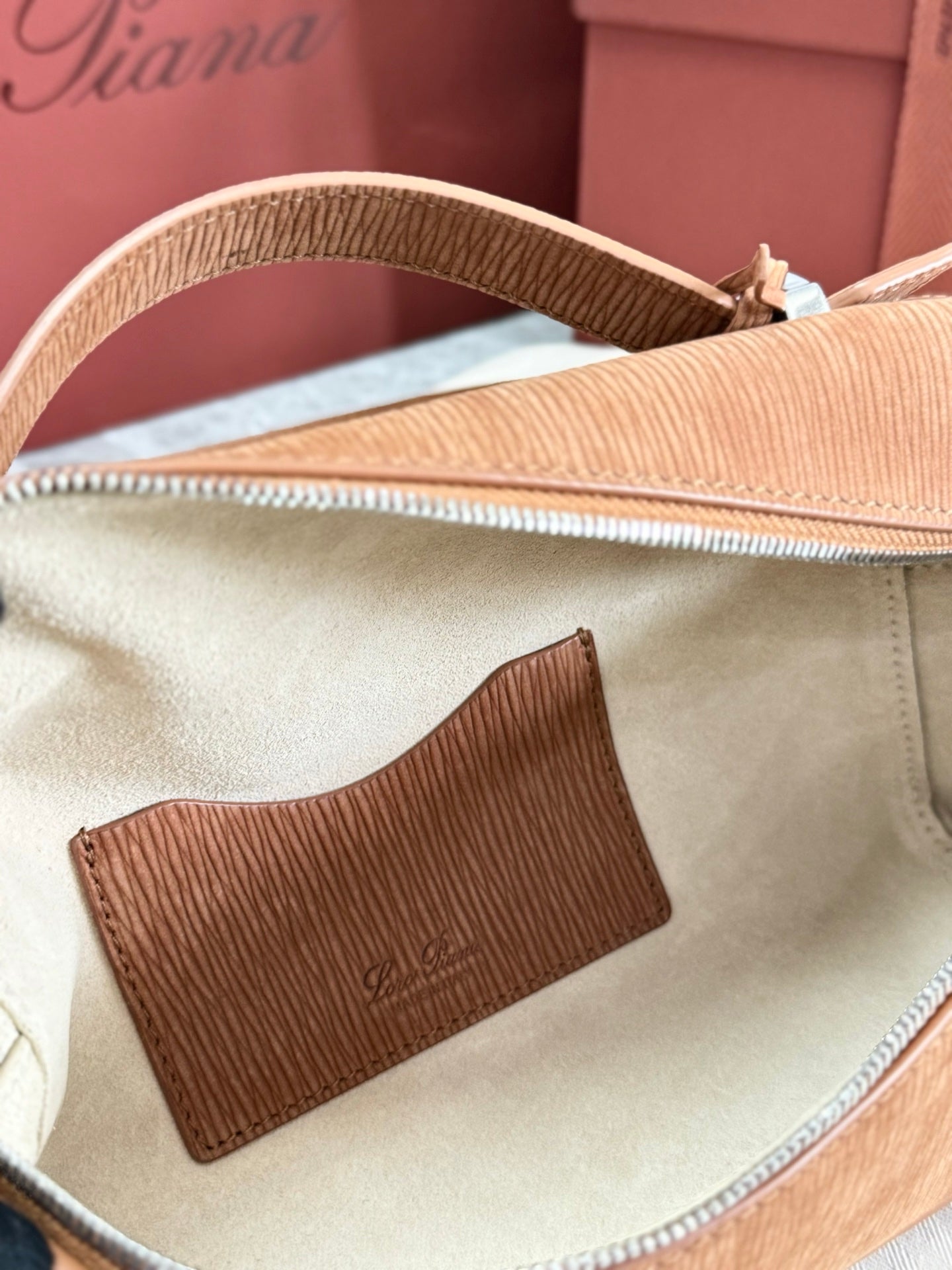 LP 2026 Extra Bag L23 Toffee/Antique Silver Calfskin