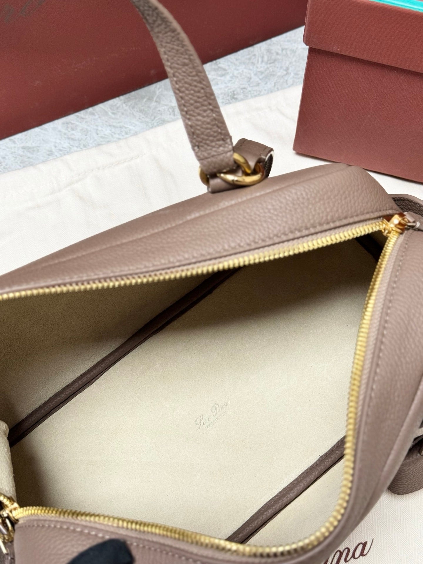 LP 2026 Needle Bag 31cm Fossil/Sun Gold Calfskin