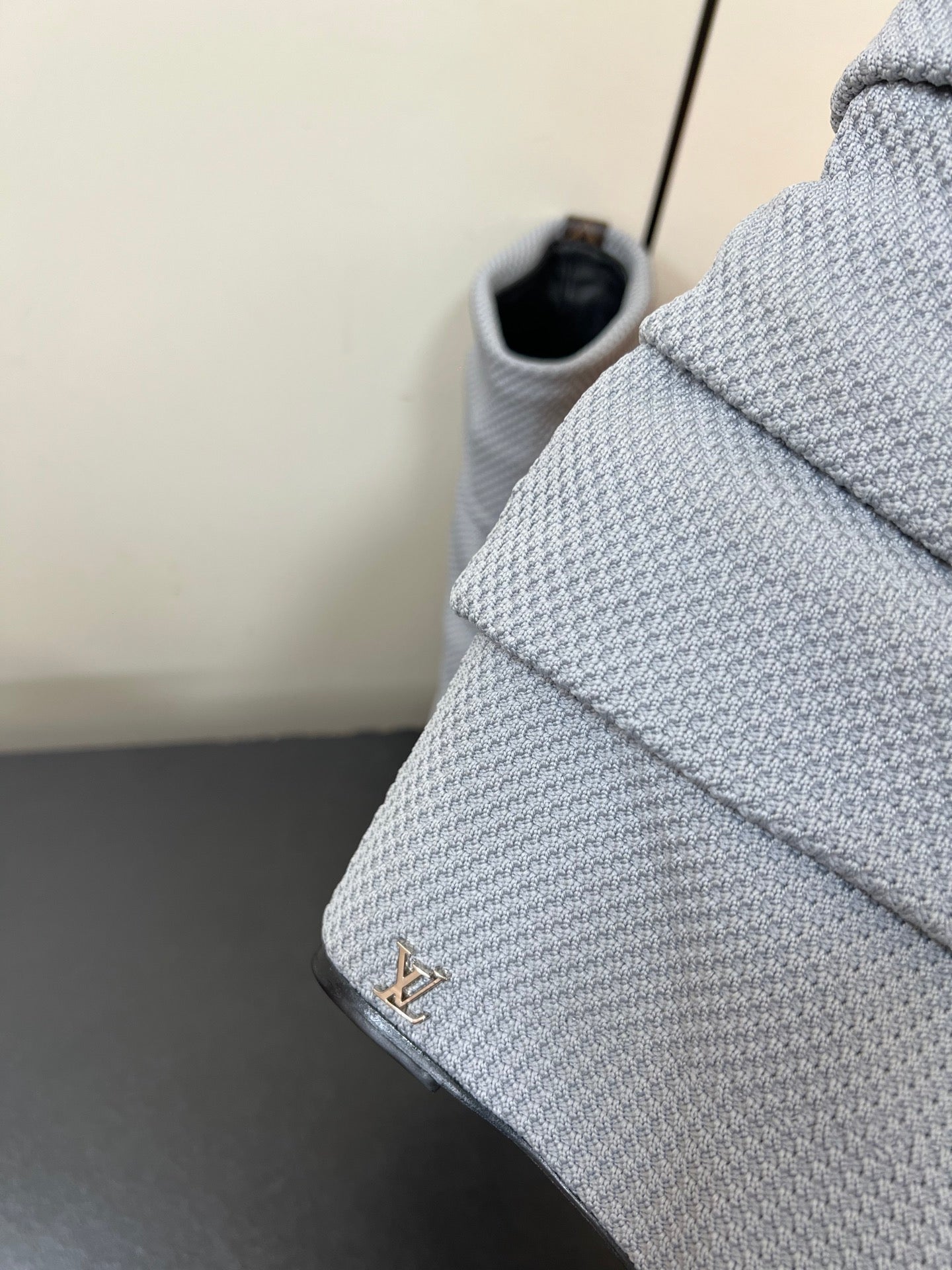 LV 26s Mid-Calf Boots 110 Gray Knit Fabric 619402