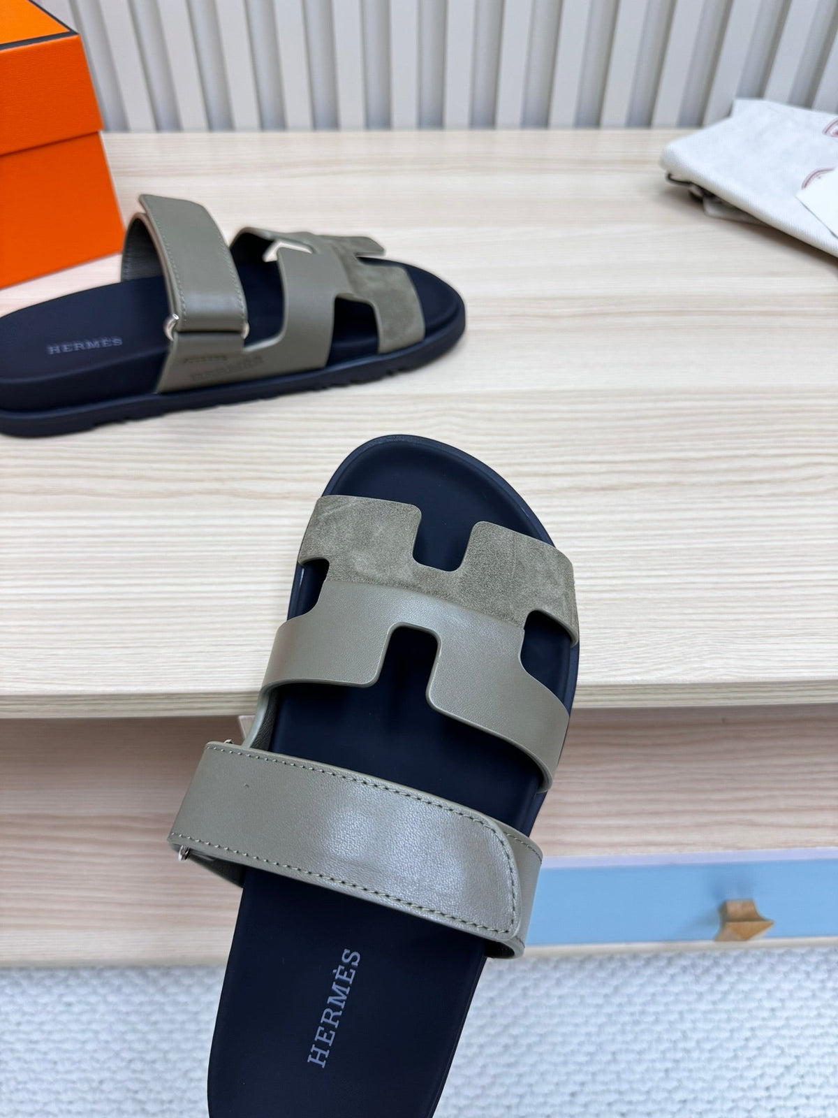 HM Chypre Sandal In Grey Green Cowhide And Suede  968868