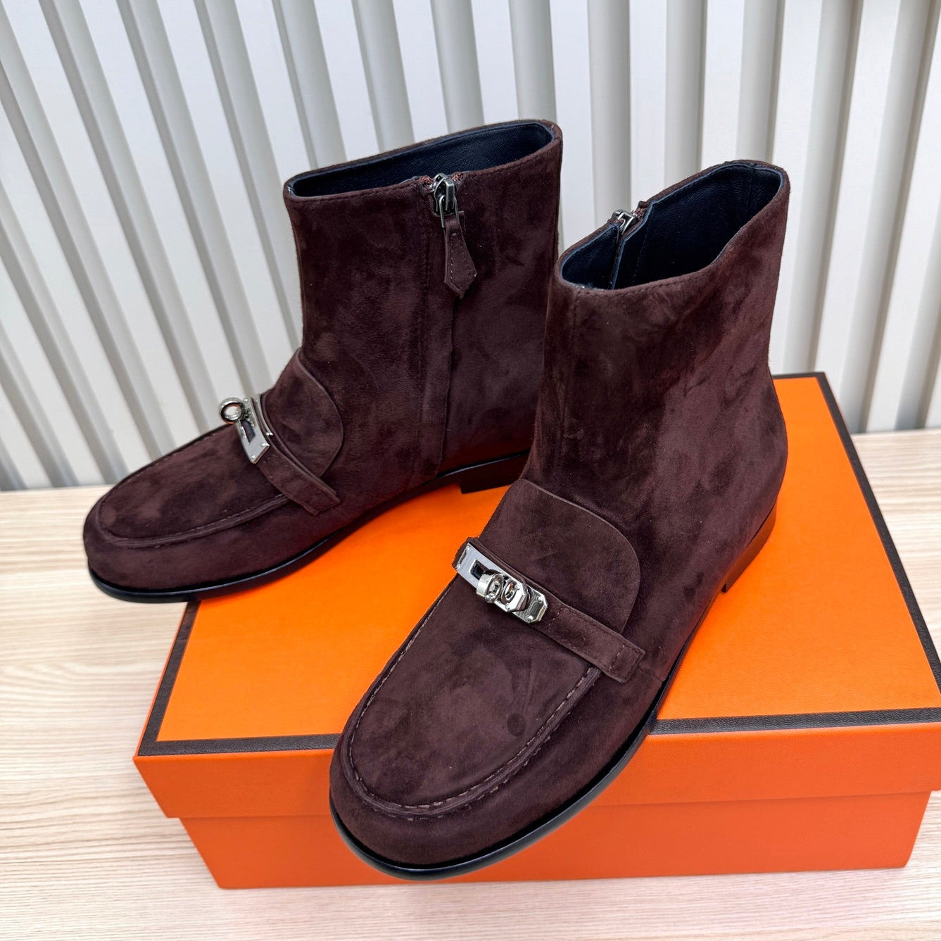 HM 25 Kelly Buckle Ankle Boots Dark Brown Silver Suede 513081
