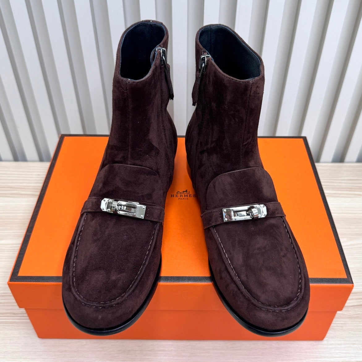 HM 25 Kelly Buckle Ankle Boots Dark Brown Silver Suede 513081