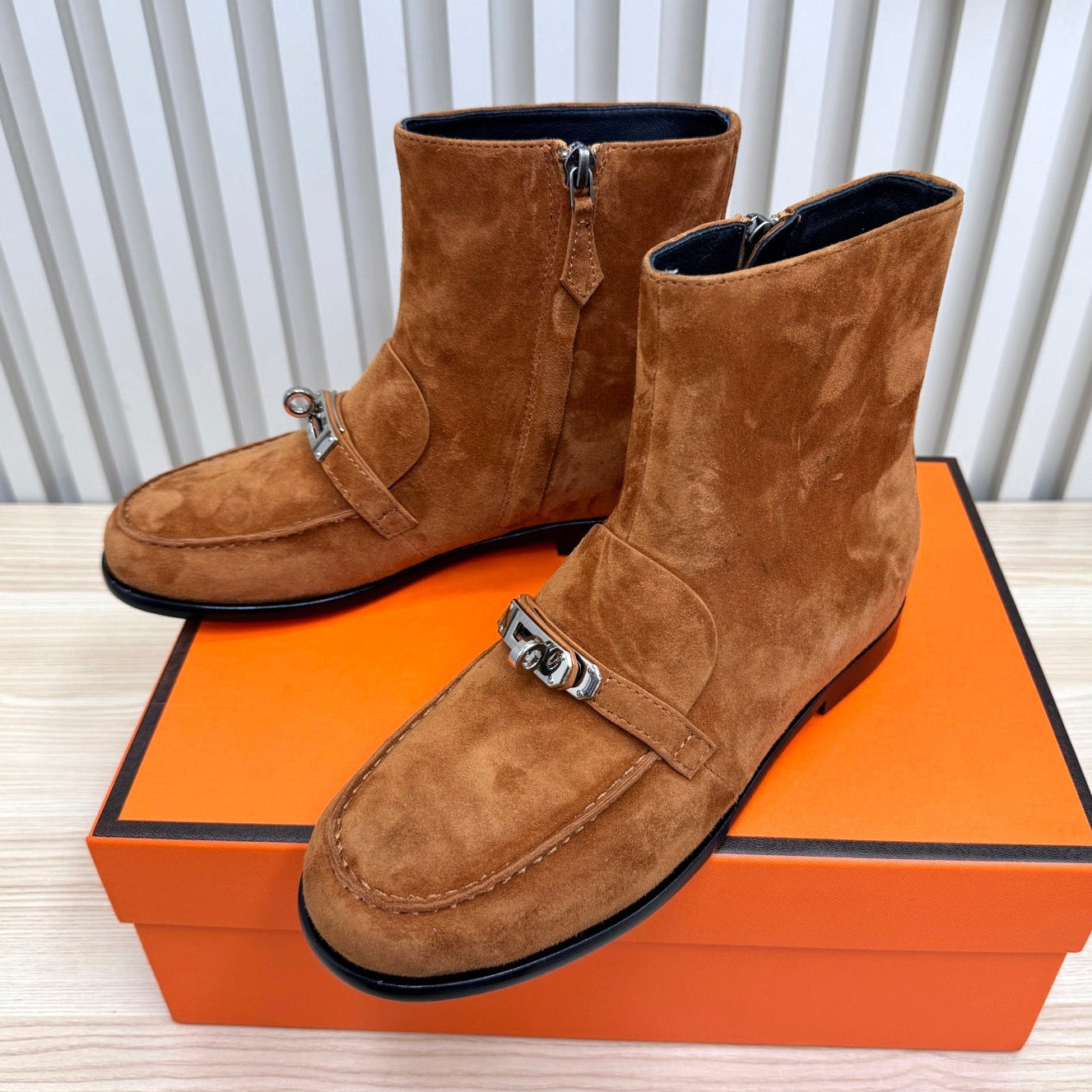 HM 25 Kelly Buckle Ankle Boots Rich Brown Silver Suede  513082