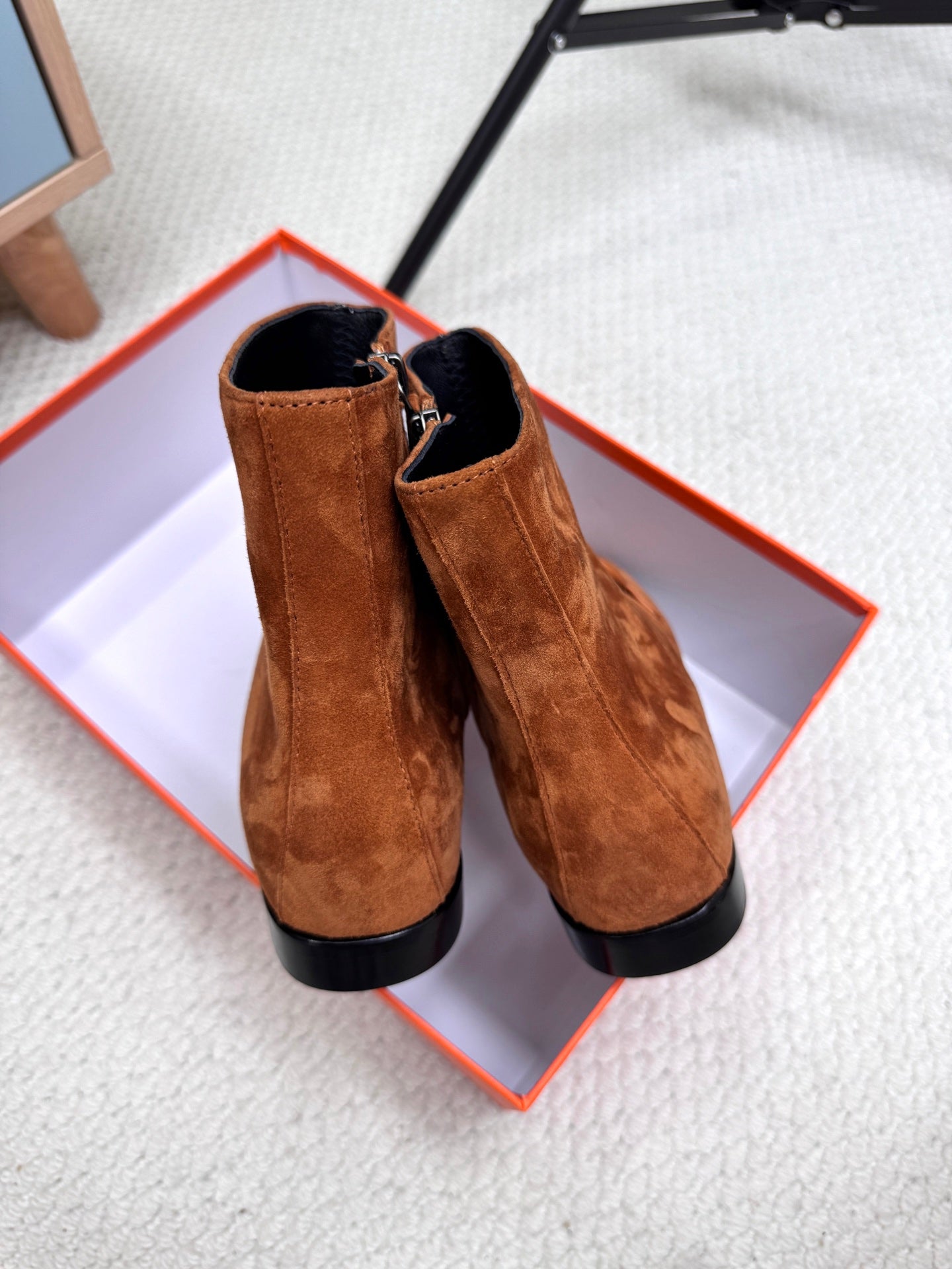HM 25 Kelly Buckle Ankle Boots Rich Brown Silver Suede  513082