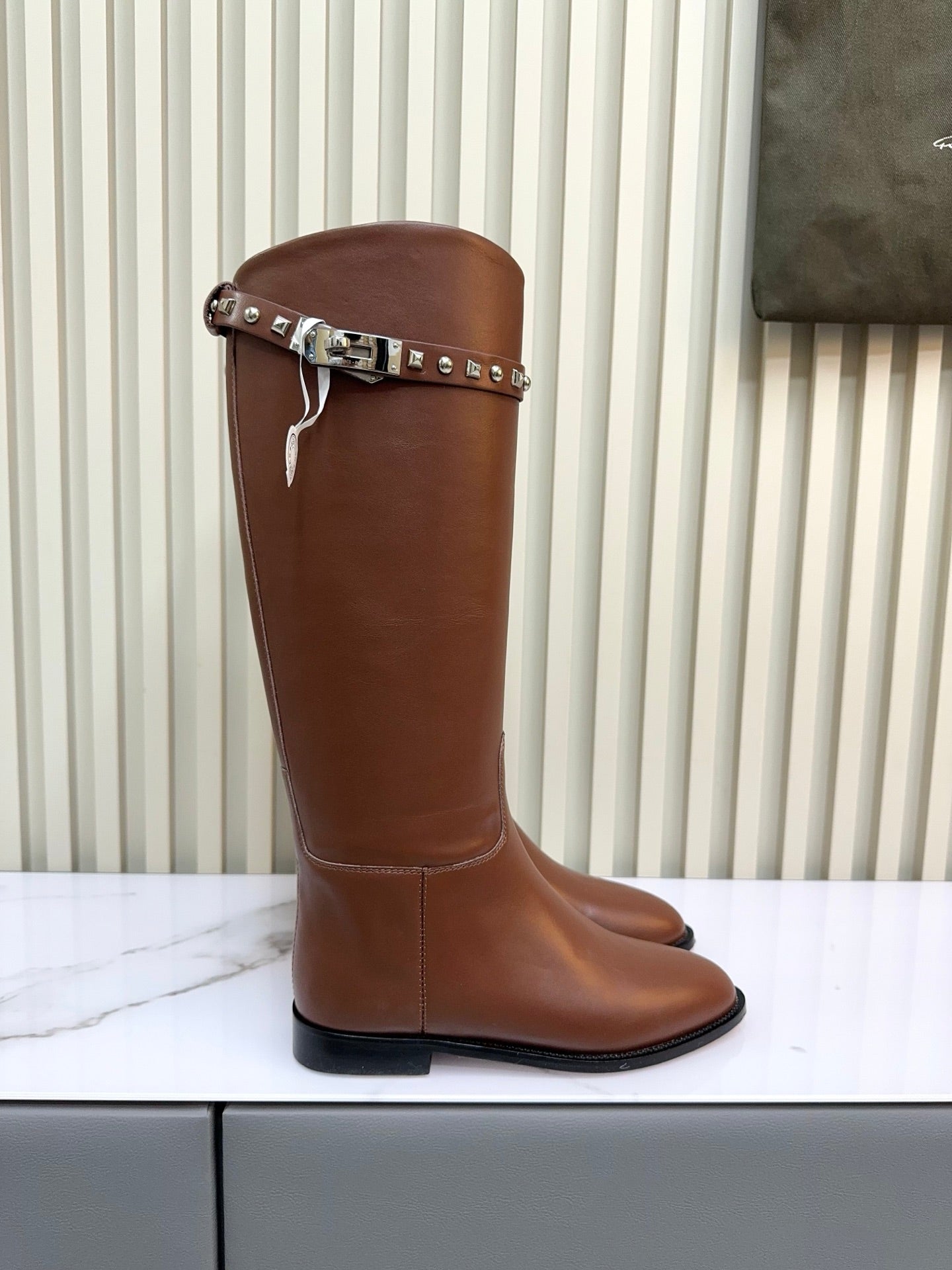 HM 25ss Kelly Buckle Riding Boots Brown Cowhide 576125