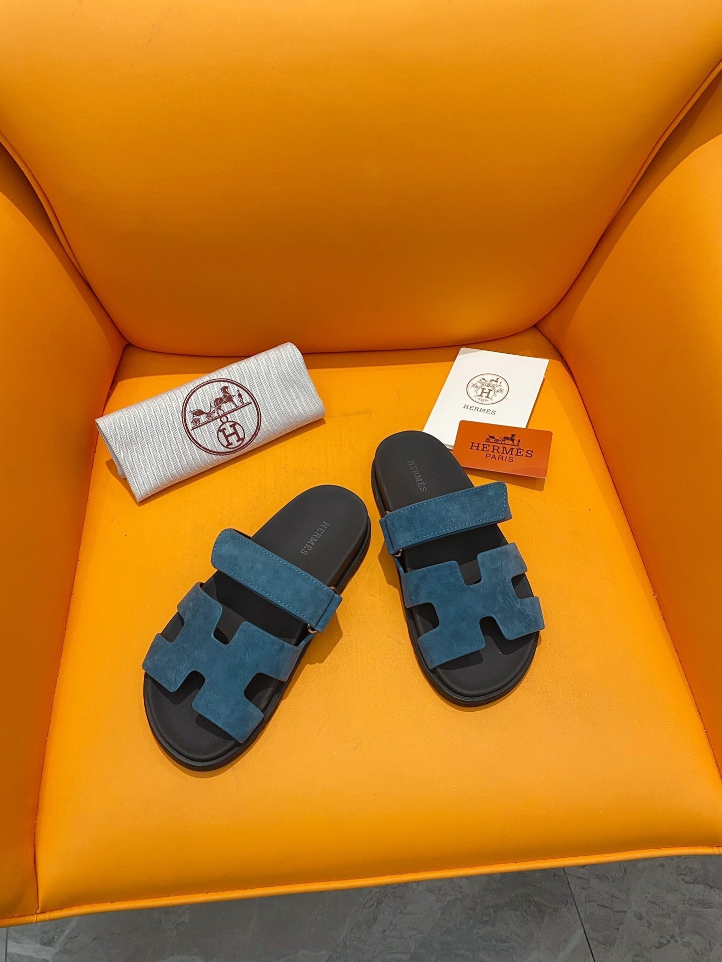 chypre sandal blue celeste suede calfksin