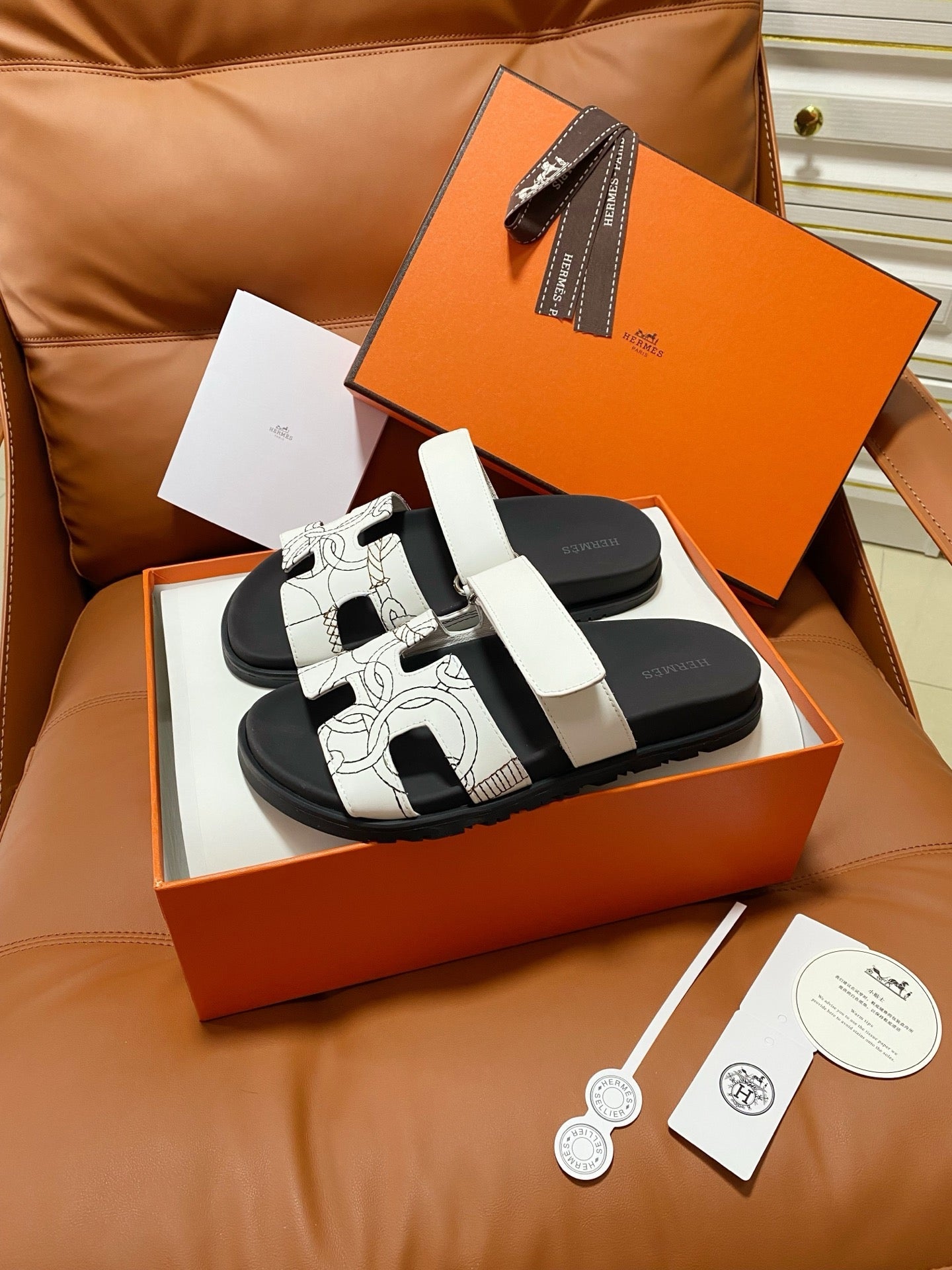 Hermes 2026 Chypre Sandal Cowhide 928494