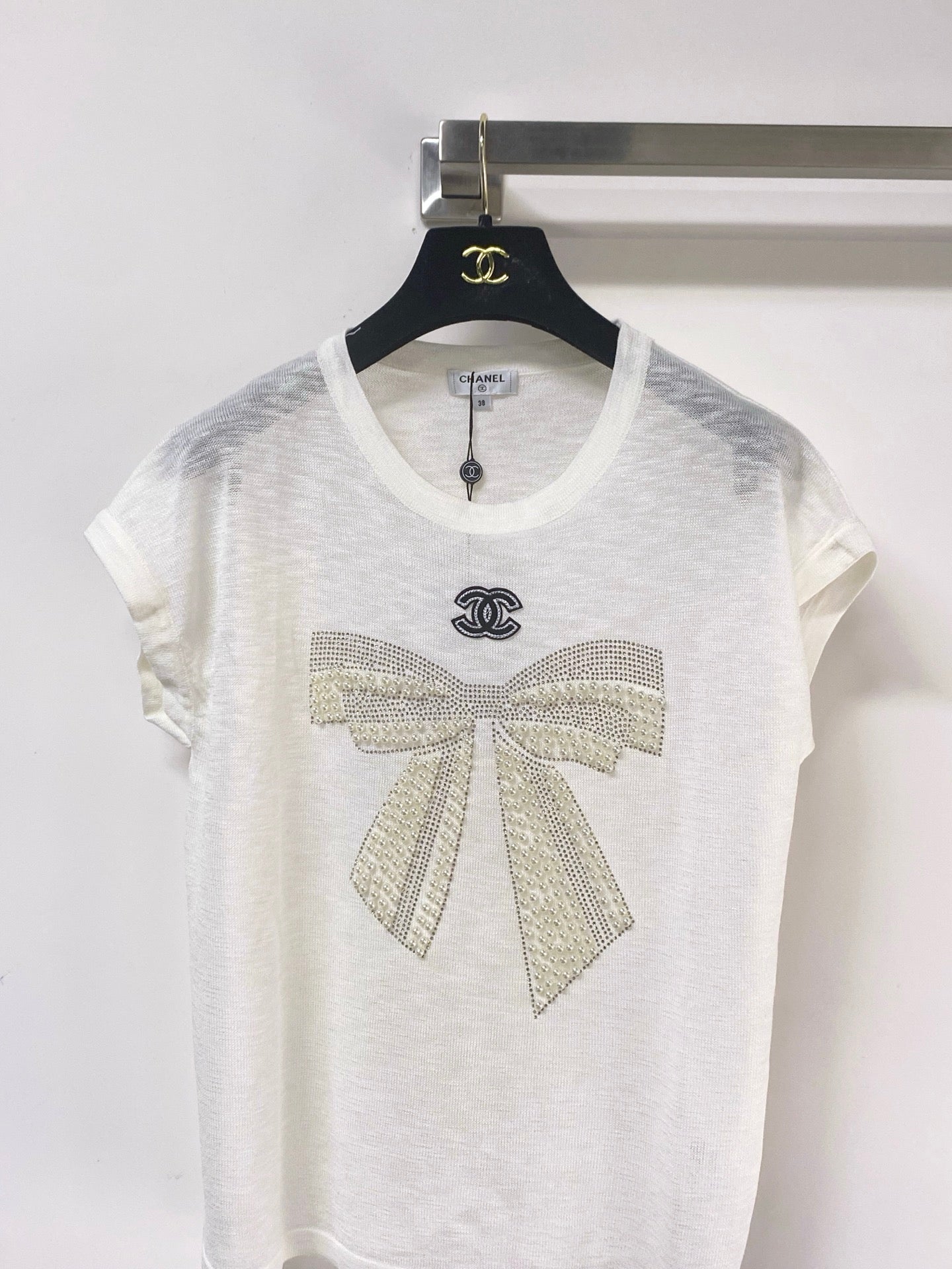 Chanel 2026 Short-Sleeve Shirt Bow Graphic Acrylic 375054