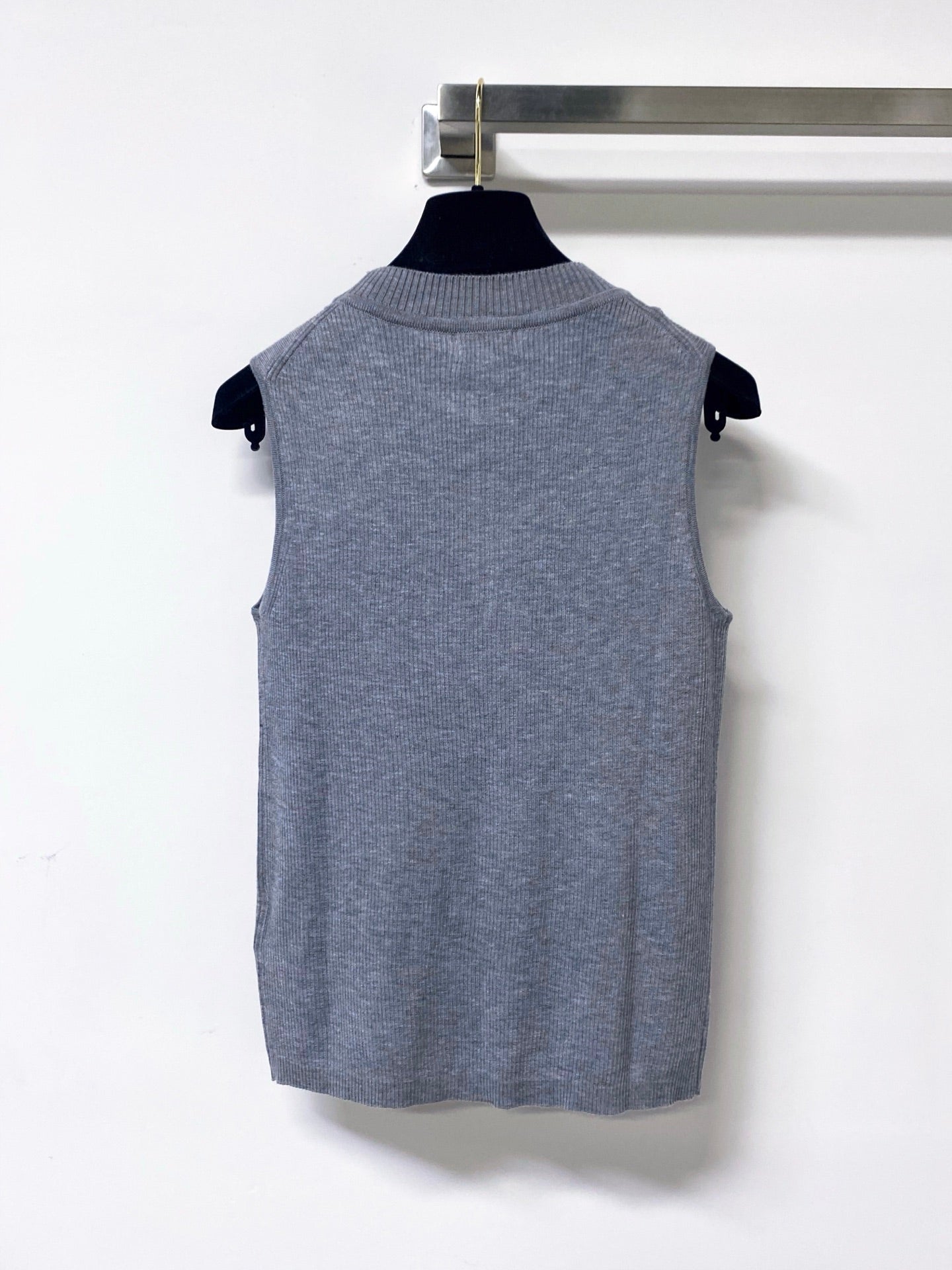 Chanel 2026 Rib-Knit Sleeveless Bow Details Wool 410640