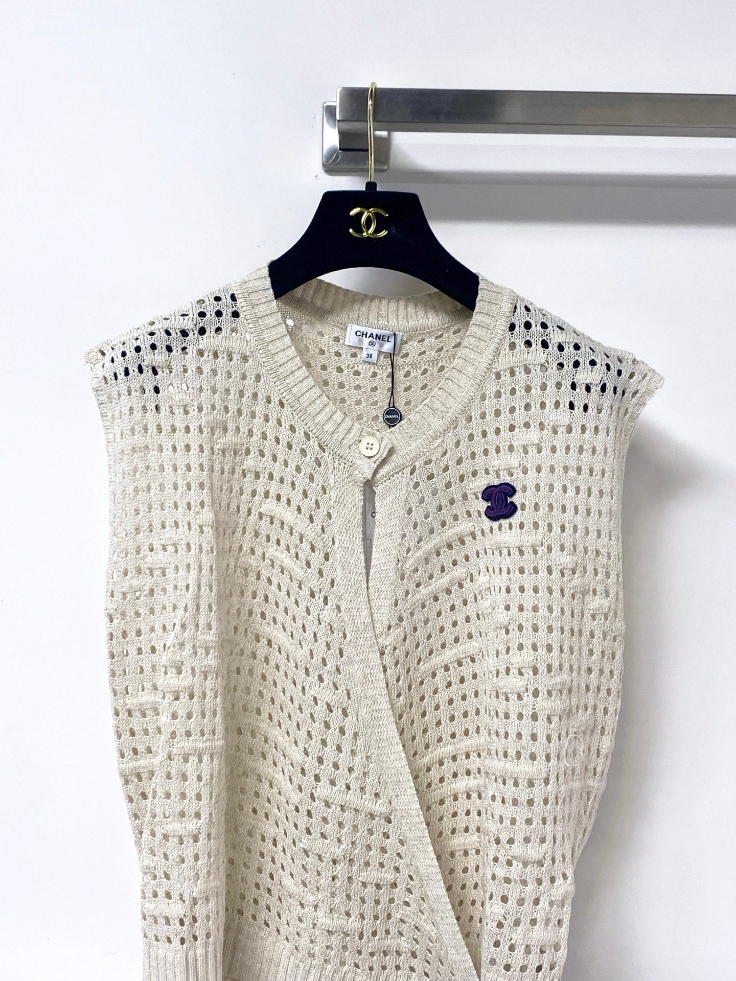 Chanel 2026 V-neck Crochet Knit Vest Acrylic 419420