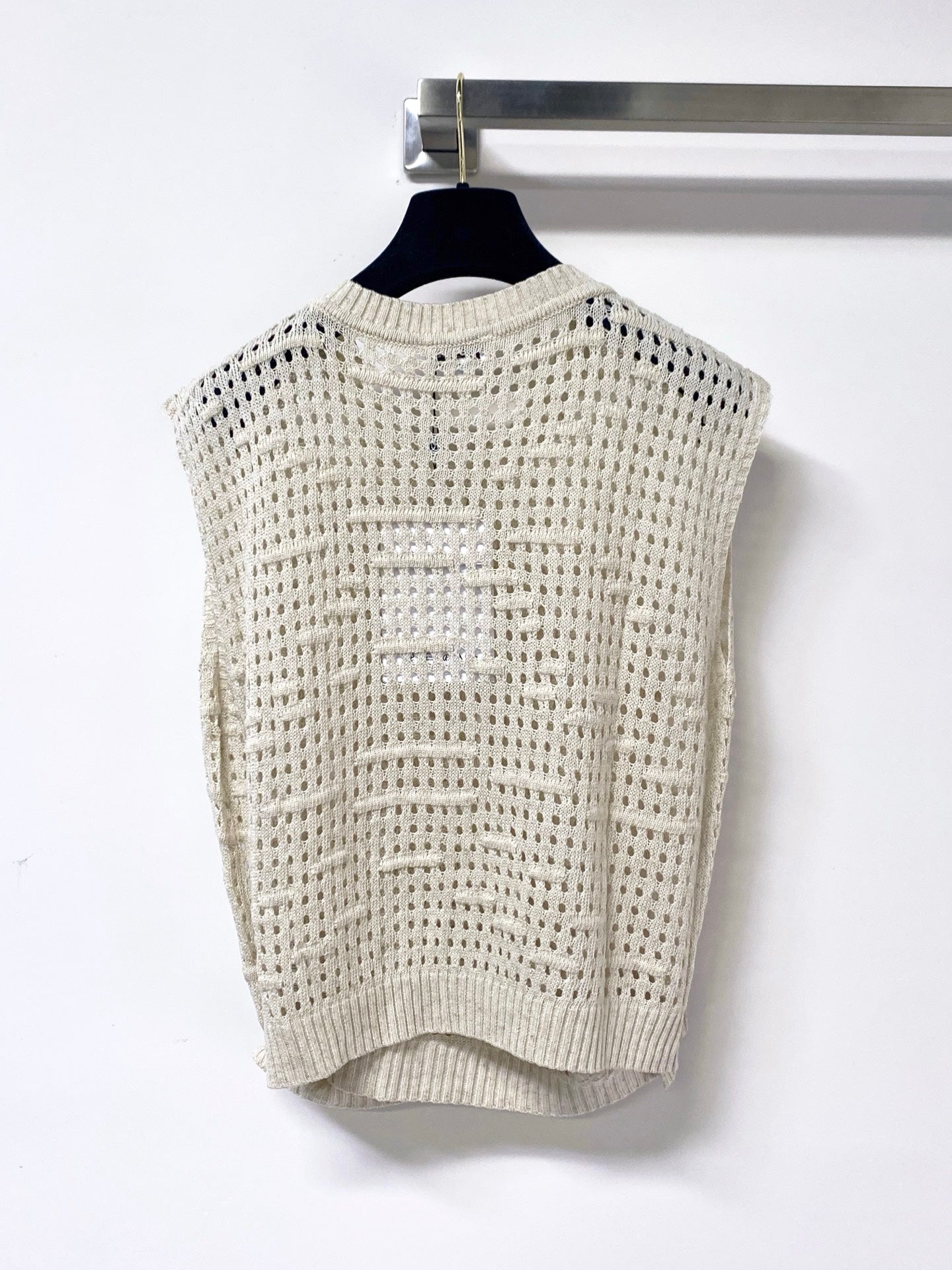 Chanel 2026 V-neck Crochet Knit Vest Acrylic 419420