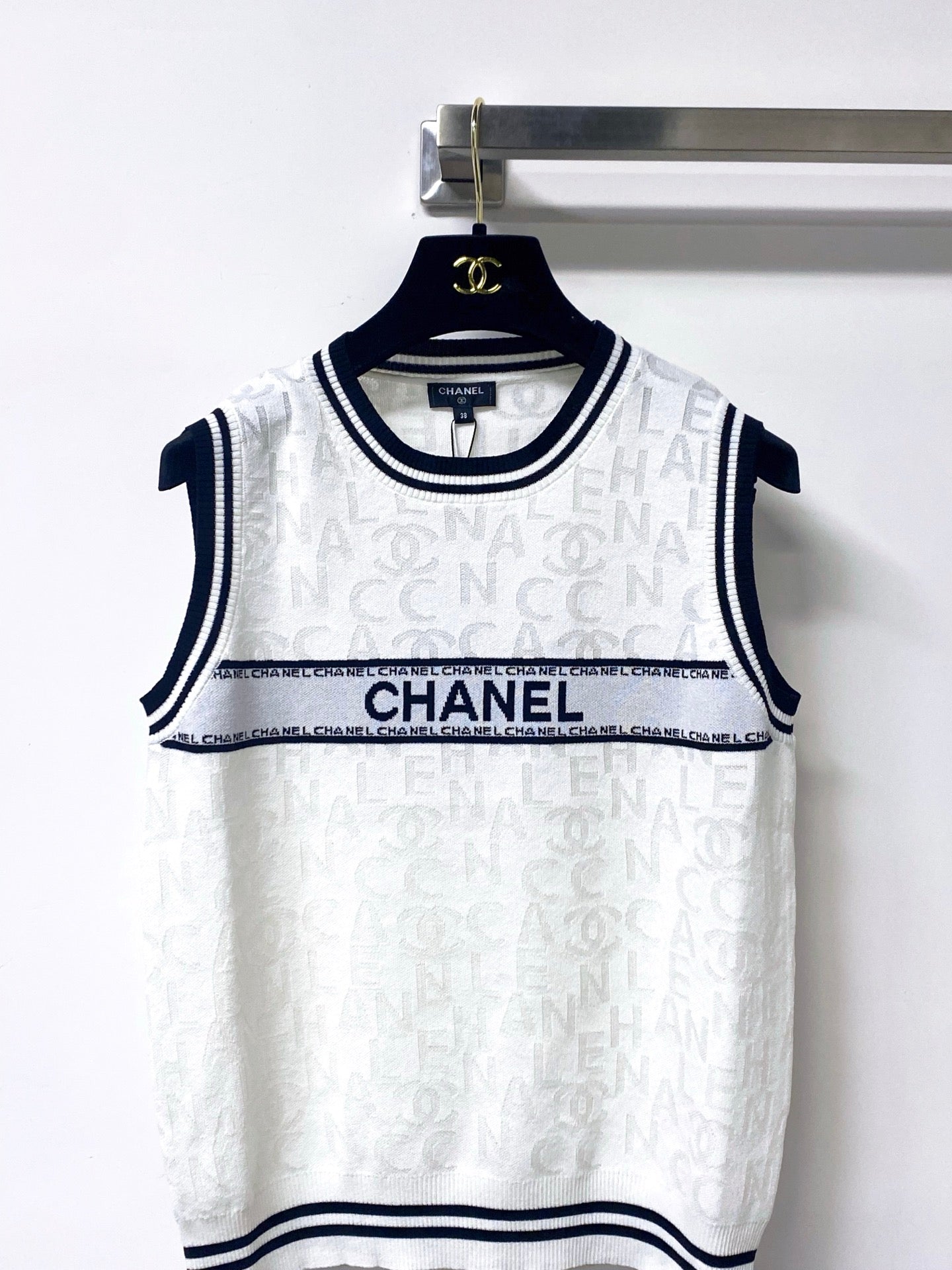 Chanel 2026 Striped Knit Vest Cotton 439815