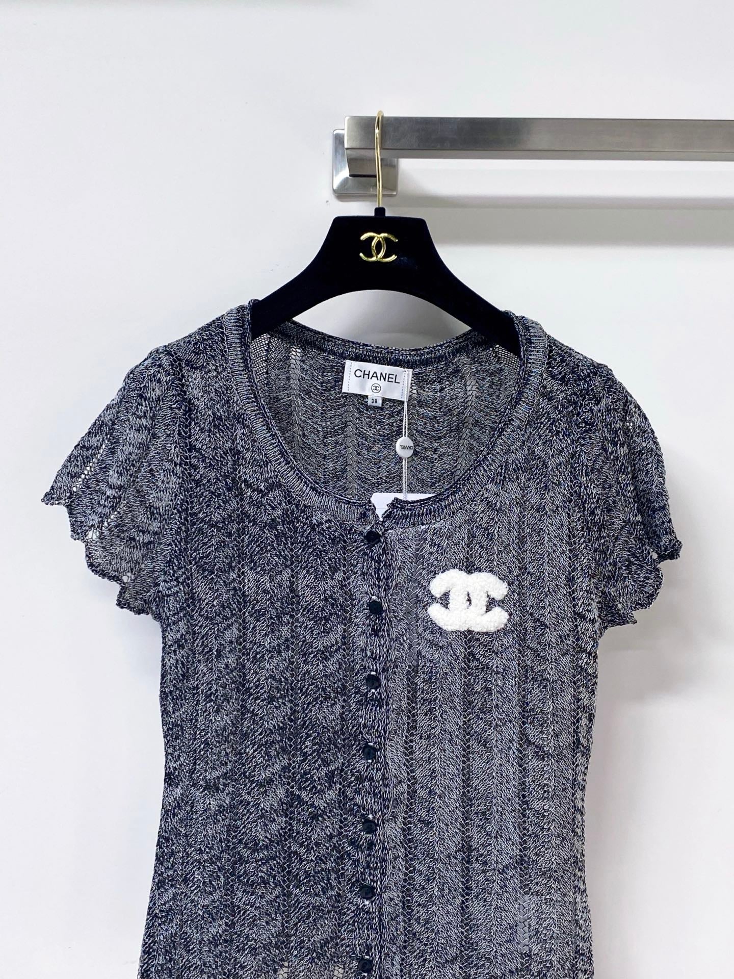 Chanel 2026 Short-Sleeve Cardigan Grey Wool Laine 442981