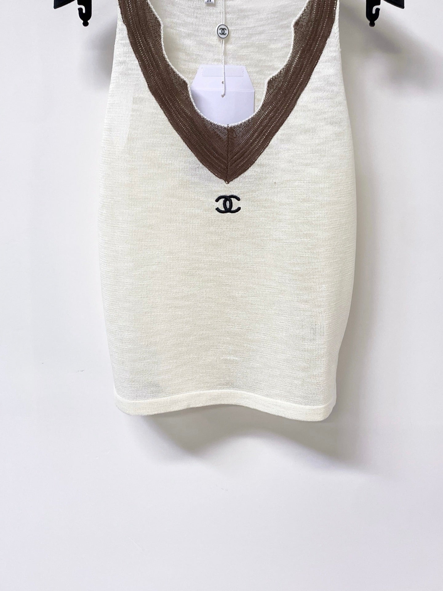 Chanel 2026 Knit Vest V-neck Wool Laine 449875