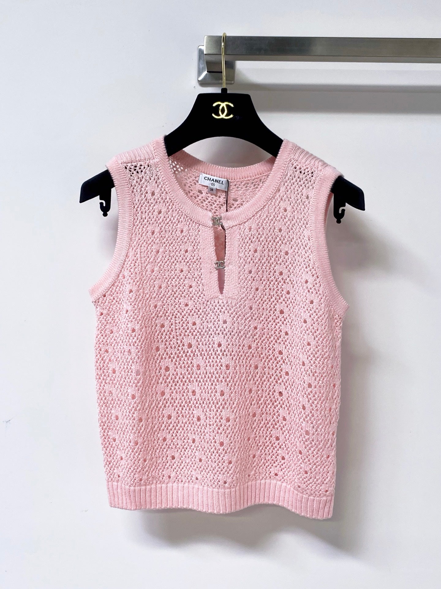 Chanel 2026 Sleeveless Crochet Knit Vest Logo Buttons 449832