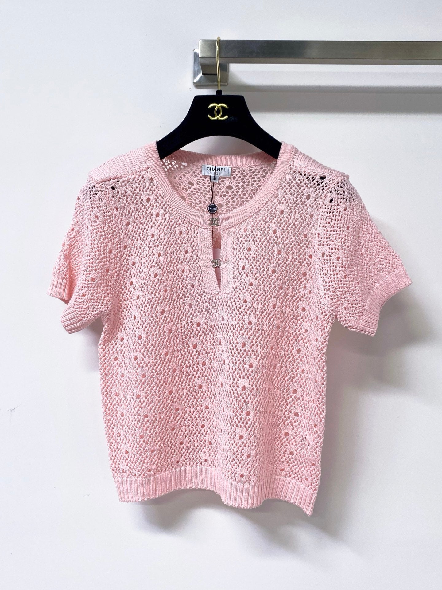 Chanel 2026 Short-Sleeved Shirts Crochet Logo Buttons 449828