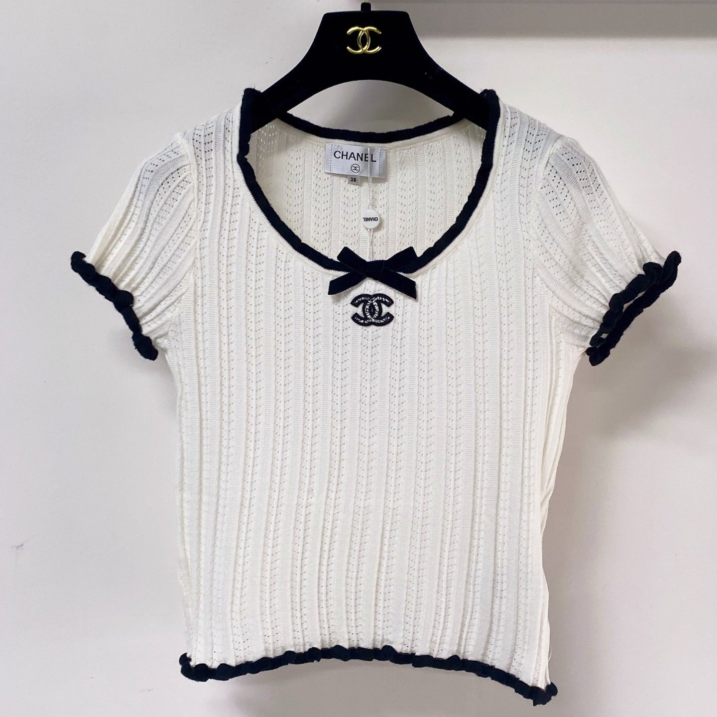 Chanel 2026 Bow Detail Short-Sleeve Knit White Viscosa 463561