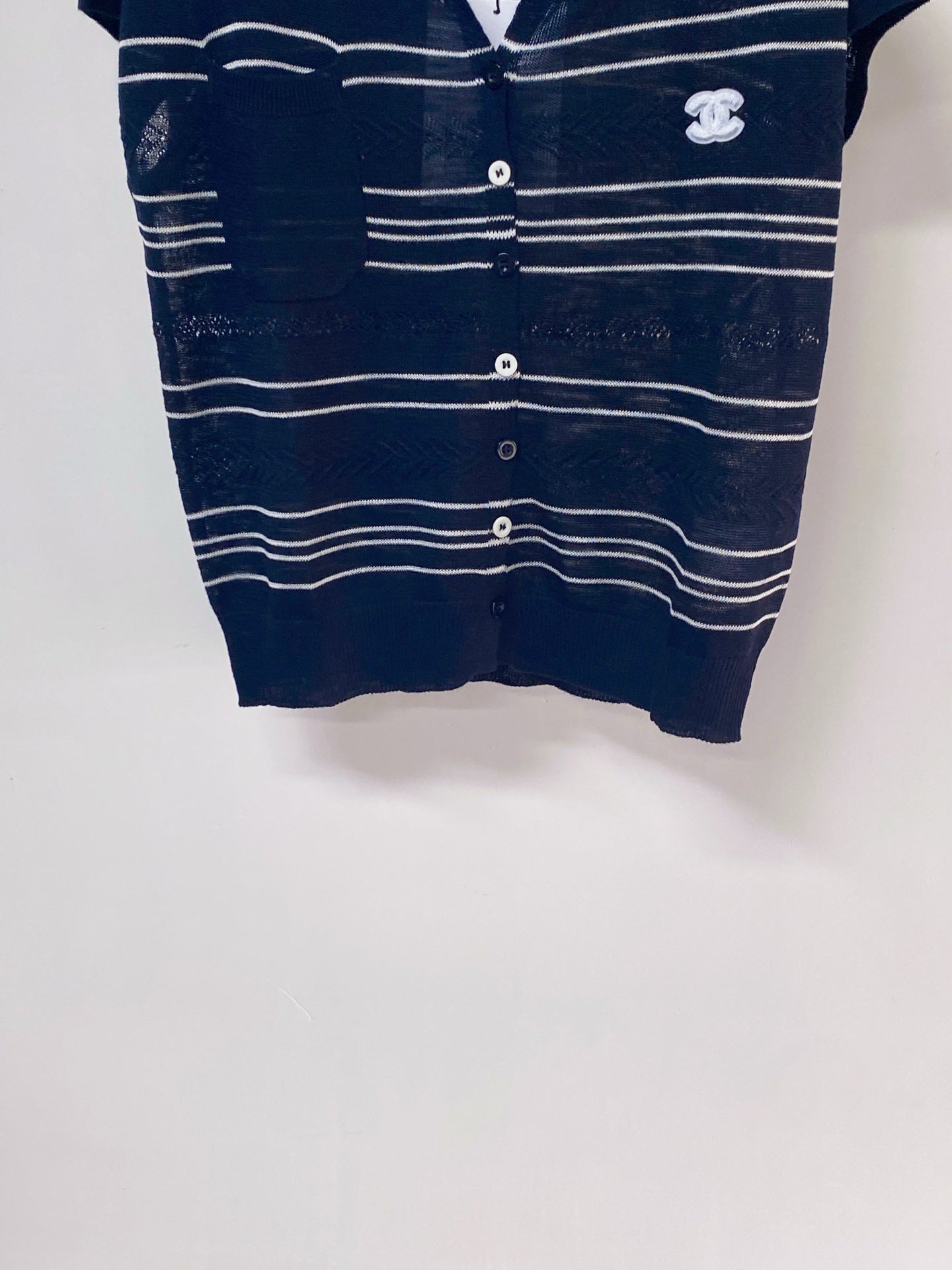 Chanel 2026 Polo Knit Top Navy Flax Lelin With CC Logo 463554