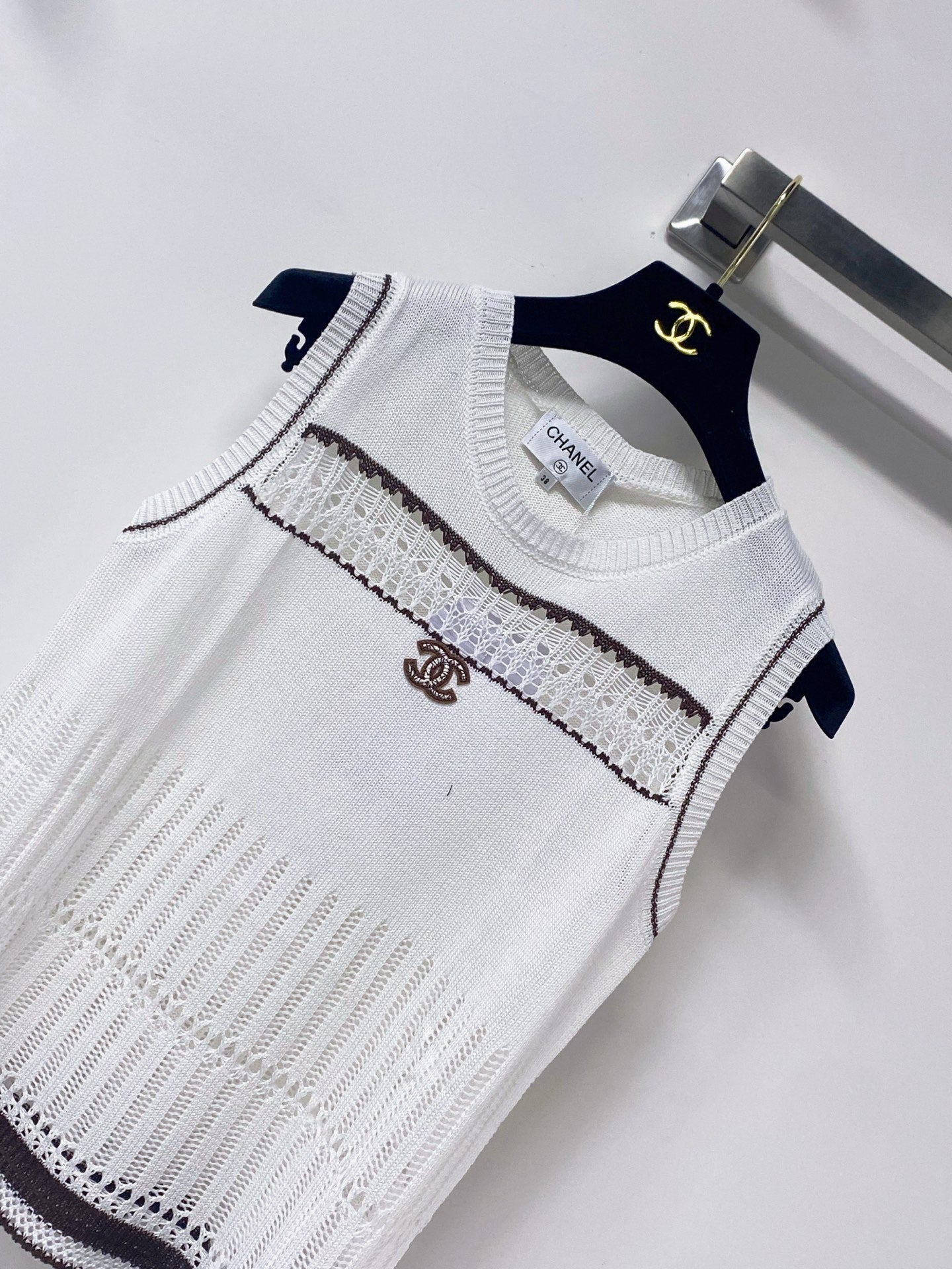Chanel 2026 Björn's Knit Vest White Laine Wool 471925