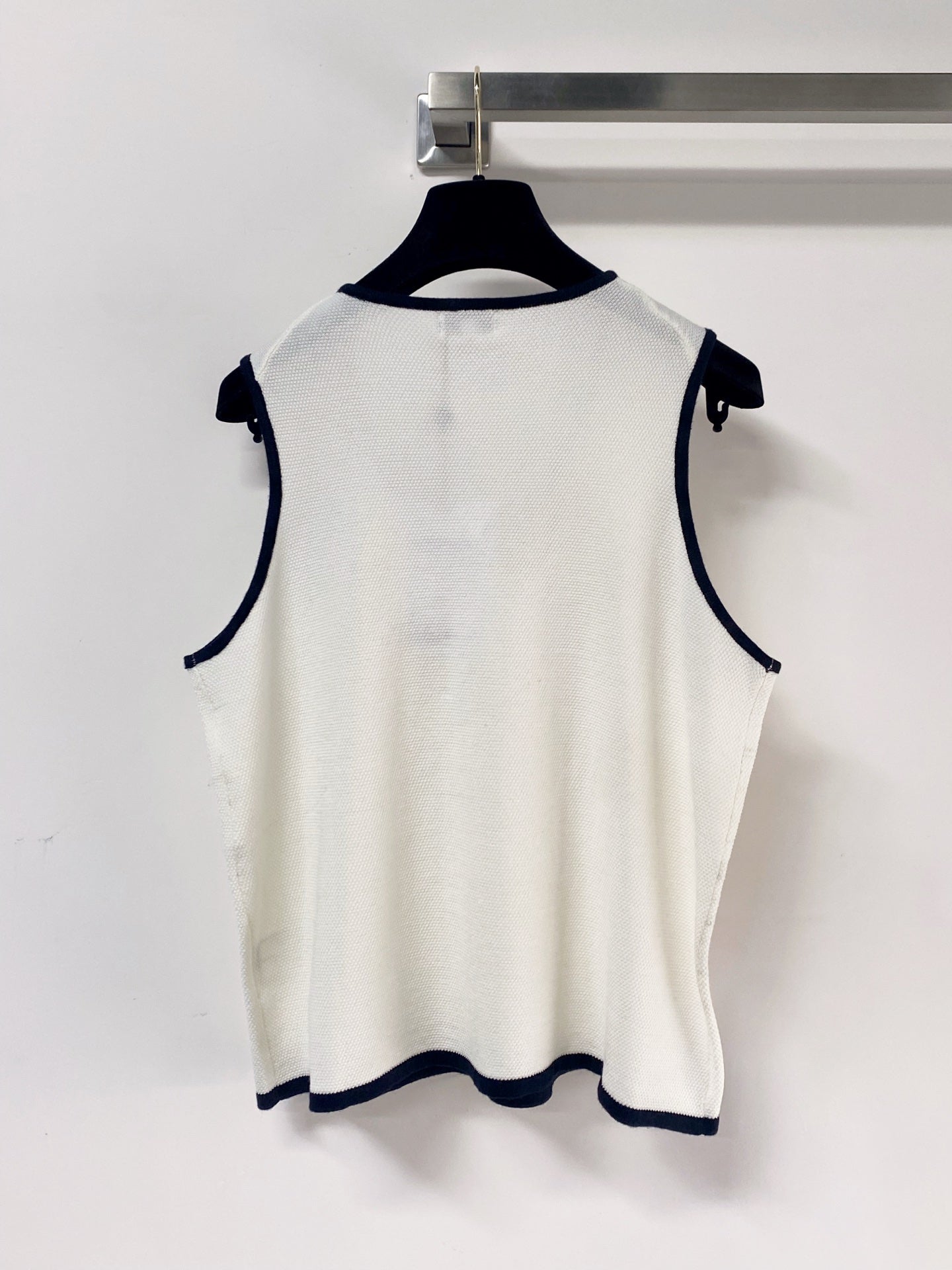 Chanel 2026 Knit Vest Bow Embellishments Laine Wool 471897