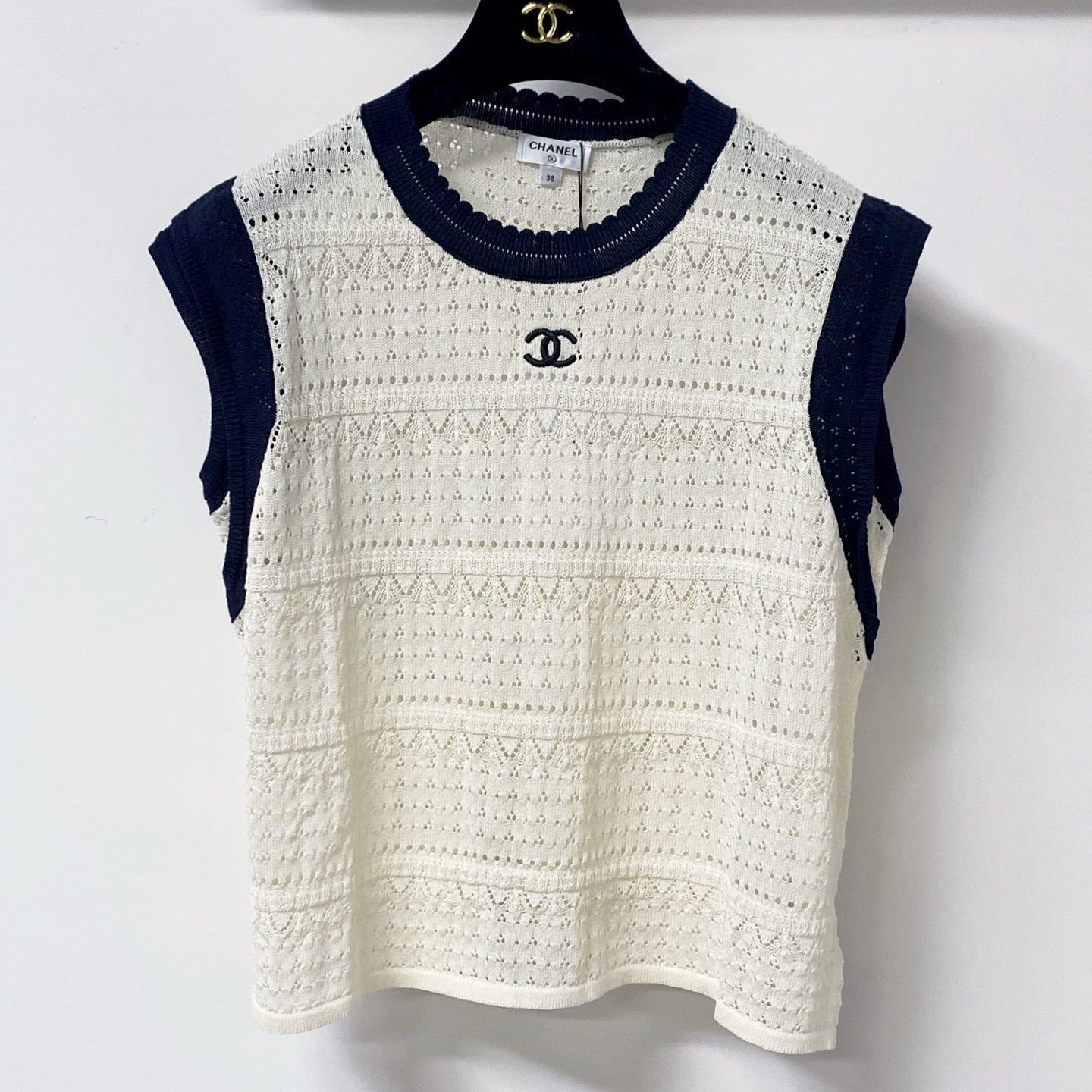 Chanel 2026 Vest Shirt White Navy Wool 632125