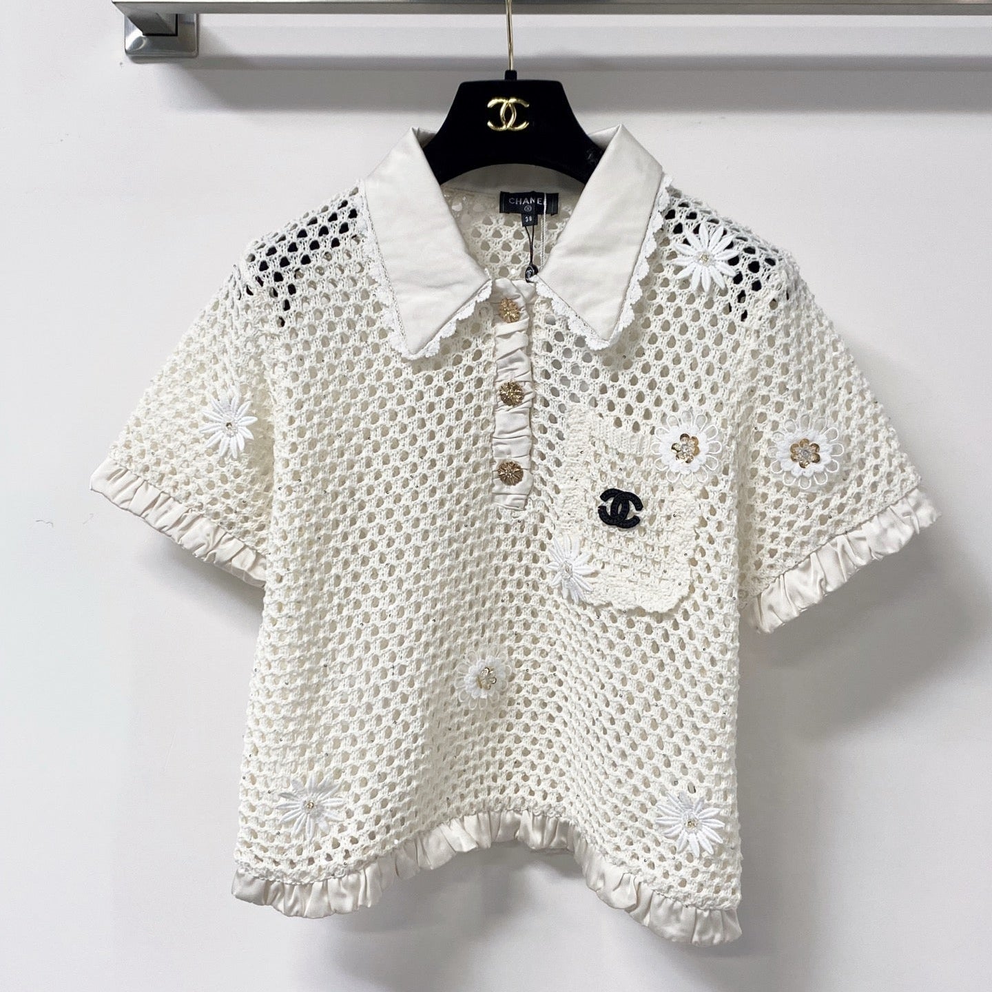 Chanel 2026 Daisy Pattern Knit Short-Sleeve Shirt White Wool 673370