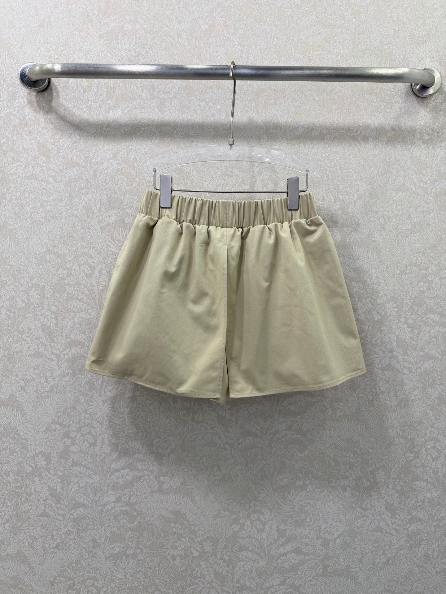 Chanel 2026 Large Pocket Cargo Short Khaki Cotton 359637