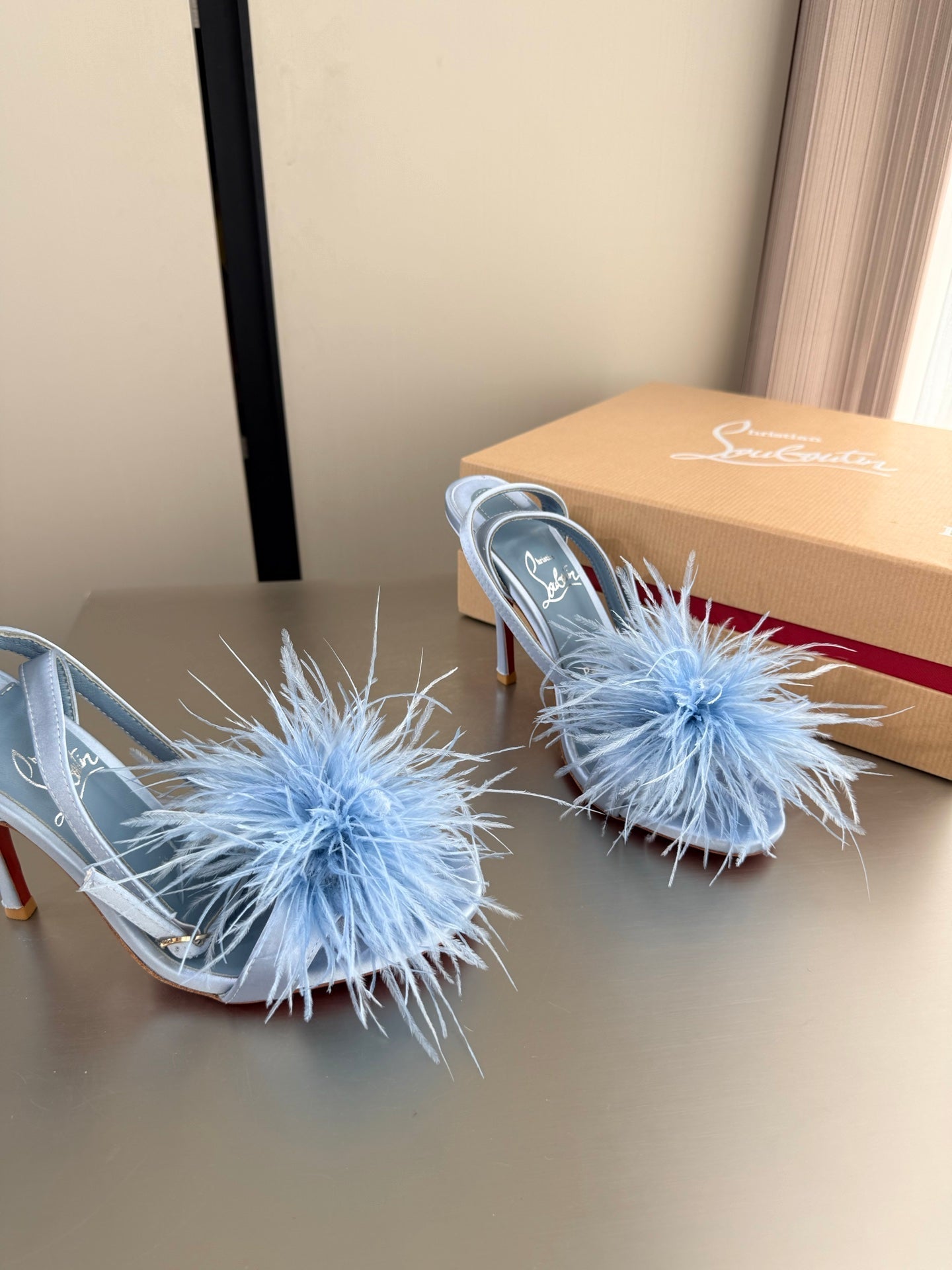 CL 2026 Loubipoupi Sandal 100mm Feather Leather 868957