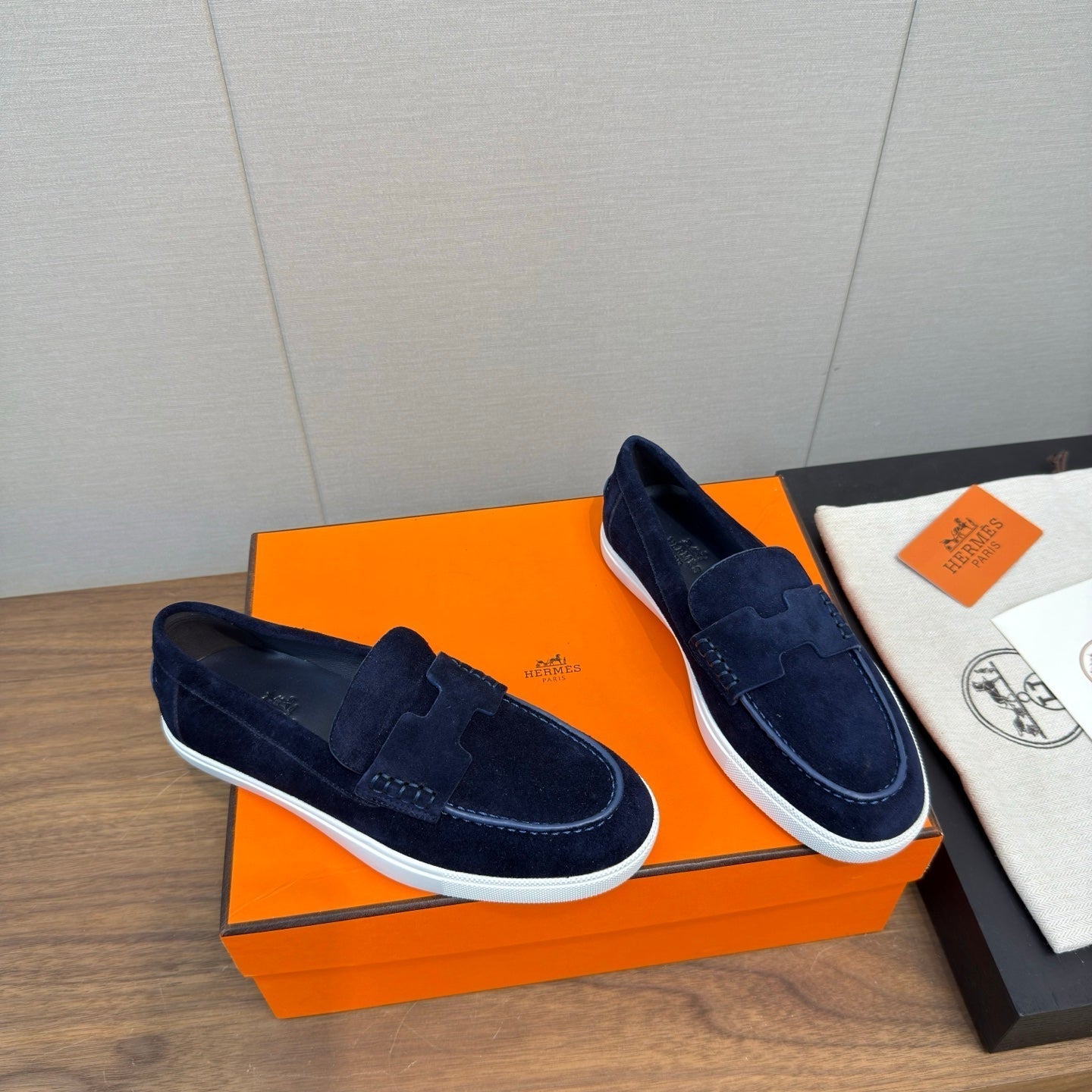 HM 25 Loafers Navy Blue Cowhide 329174