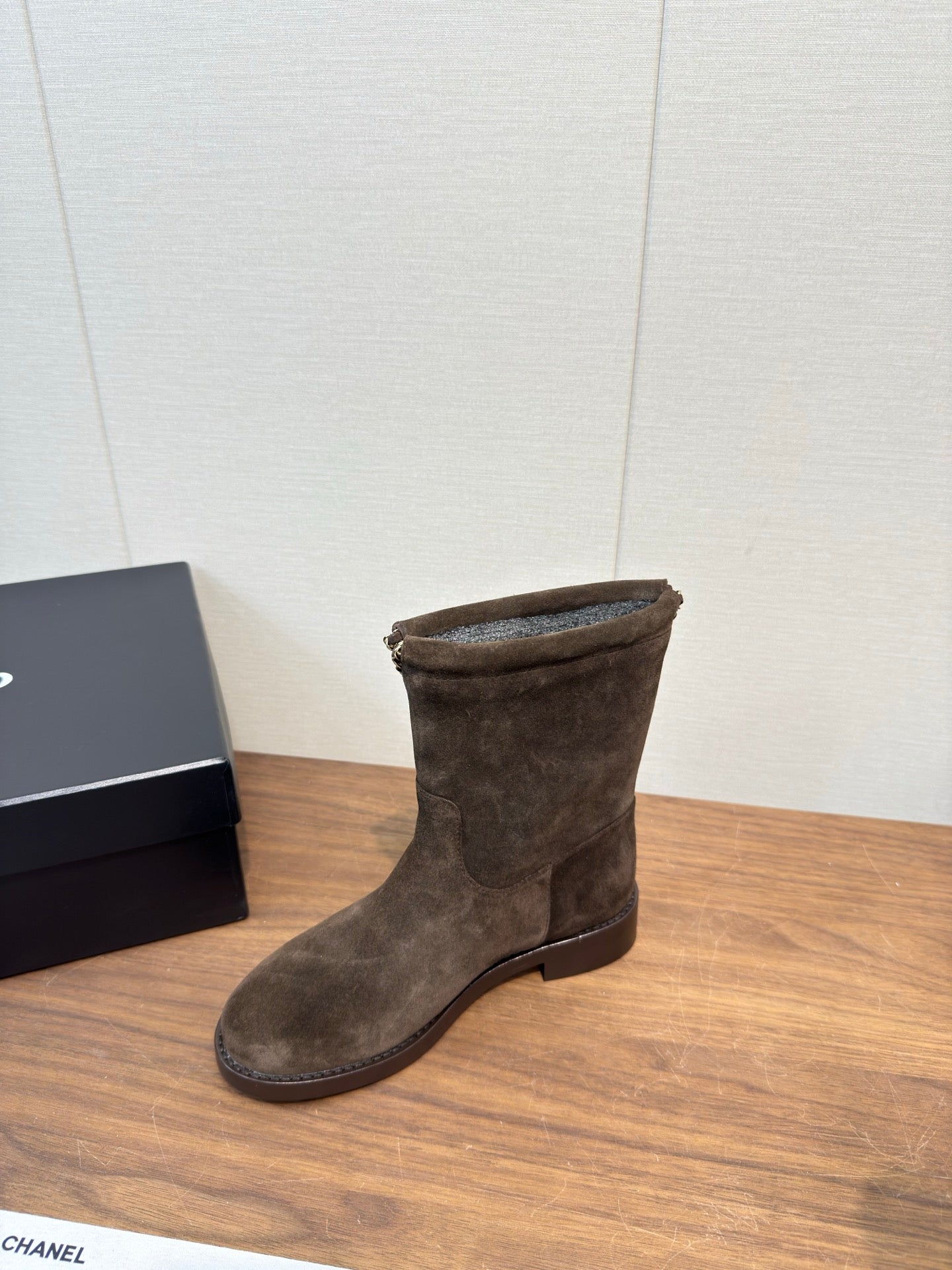 Chanel 25 Boot Brown Suede 465612