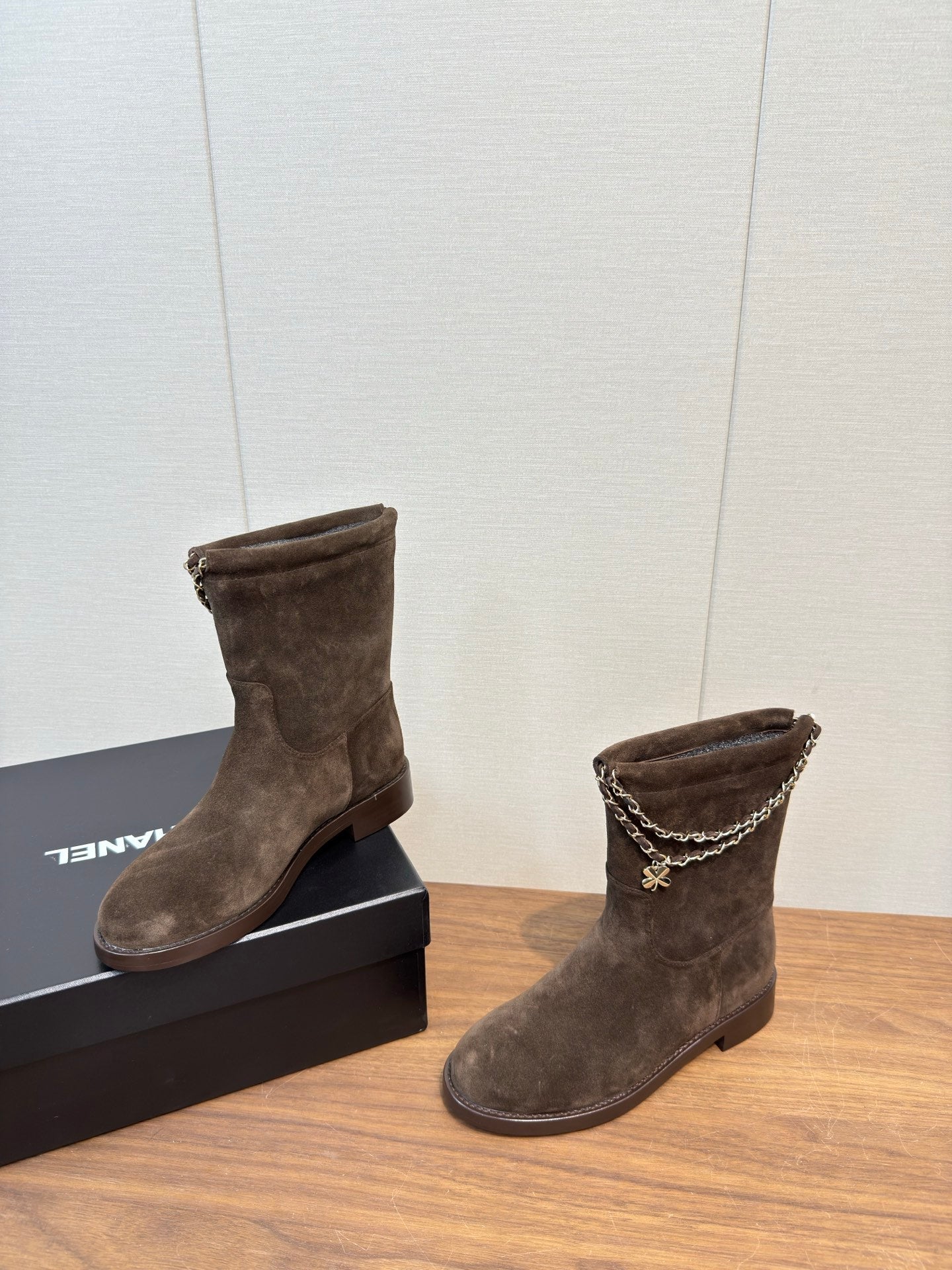 Chanel 25 Boot Brown Suede 465612
