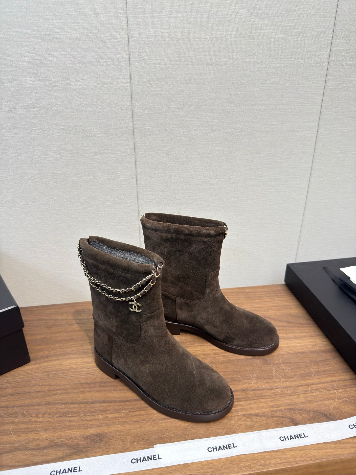 Chanel 25 Boot Brown Suede 465612