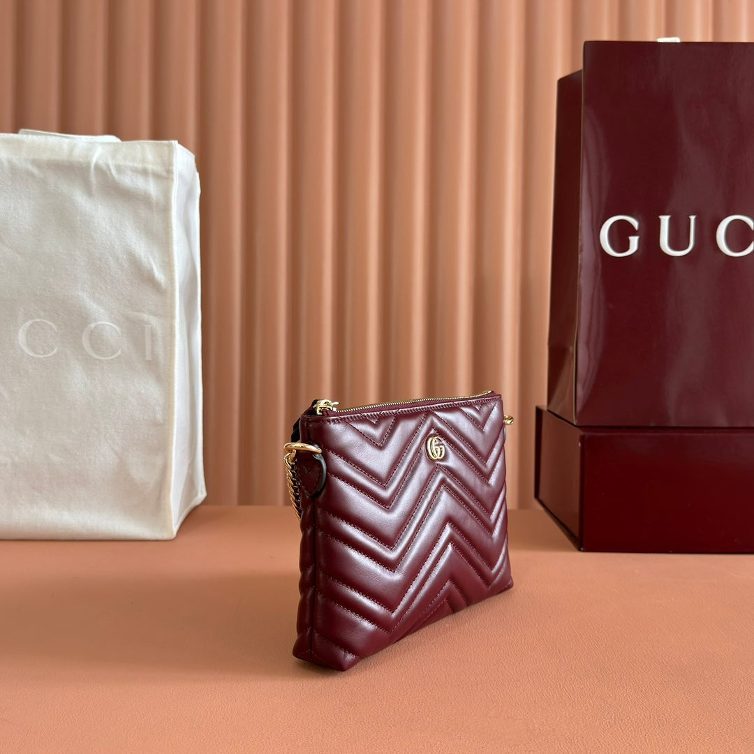 GG Marmont Pochette With Chain Rosso Ancora Red Cowhide 255062