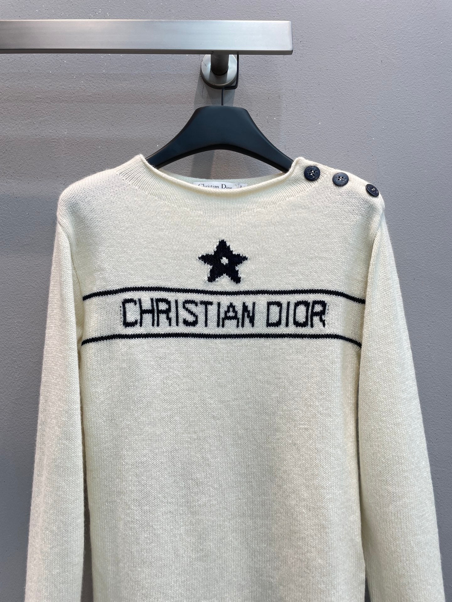 CD 25 Sweater White With Buttons On The Shoulder Cashmere