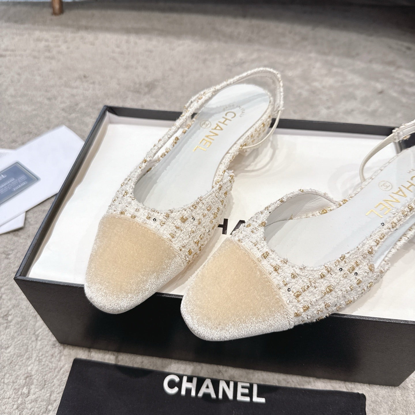 Chanel 2026 Flat Sandals Sheepskin 826287