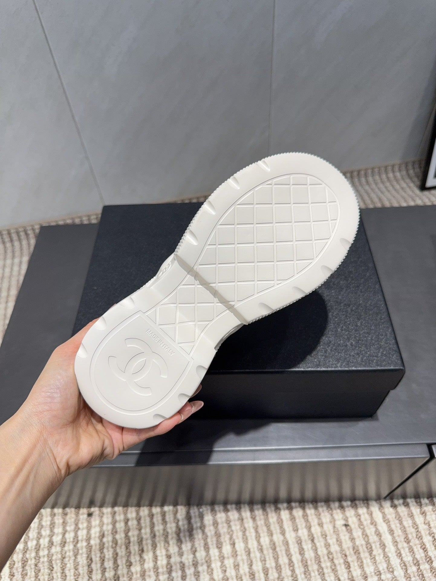 Chanel 25 Sneaker Pink White Mesh Fabric 540319