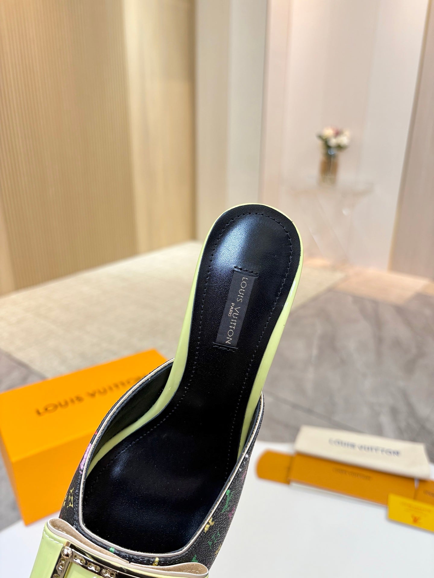 LV 26ss High-Heeled Mules 60 Black Lemon Yellow Multicolor Cowhide 664880