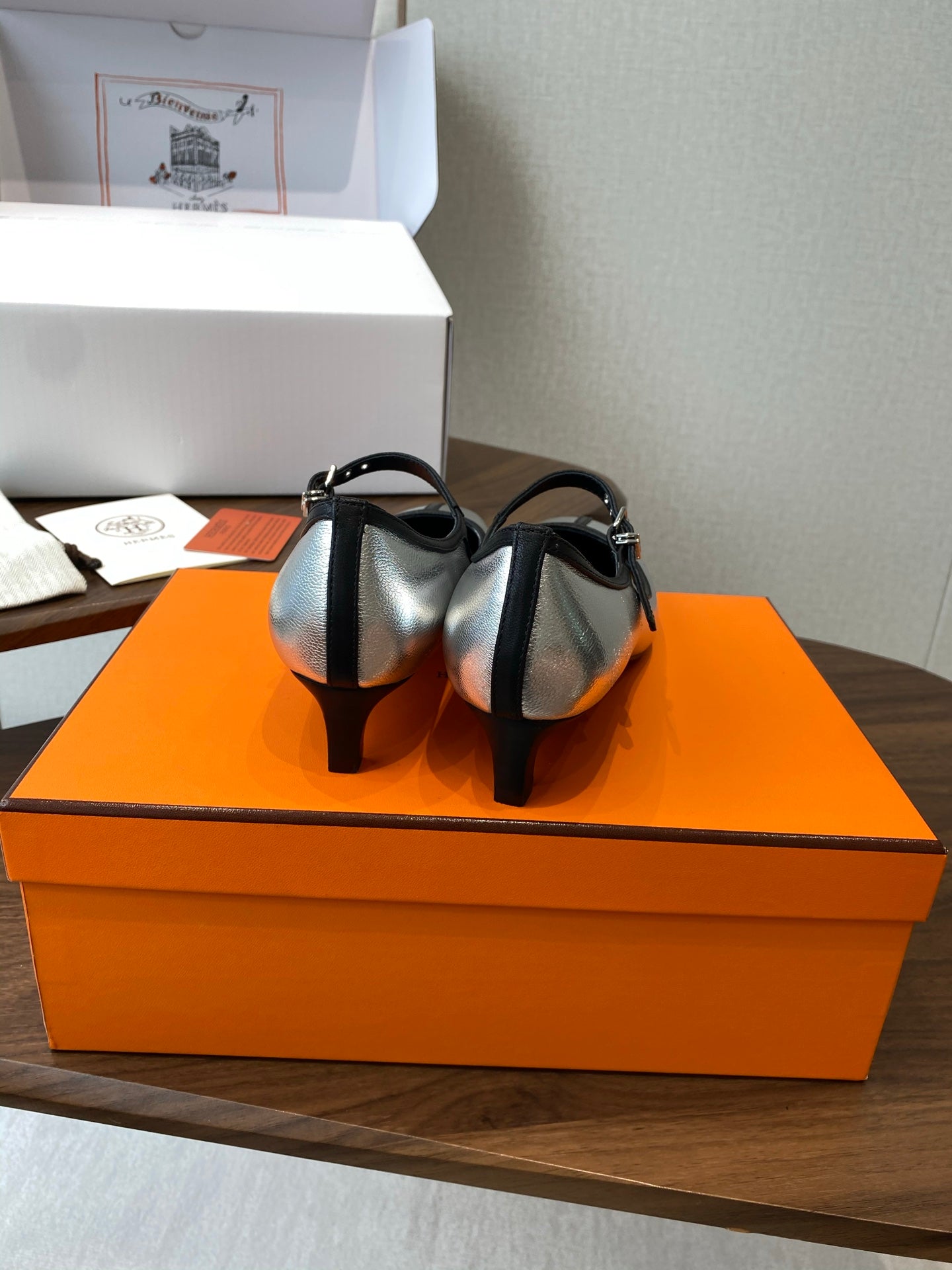HM  25s Mary Jane 40mm Sliver Calfskin 422568