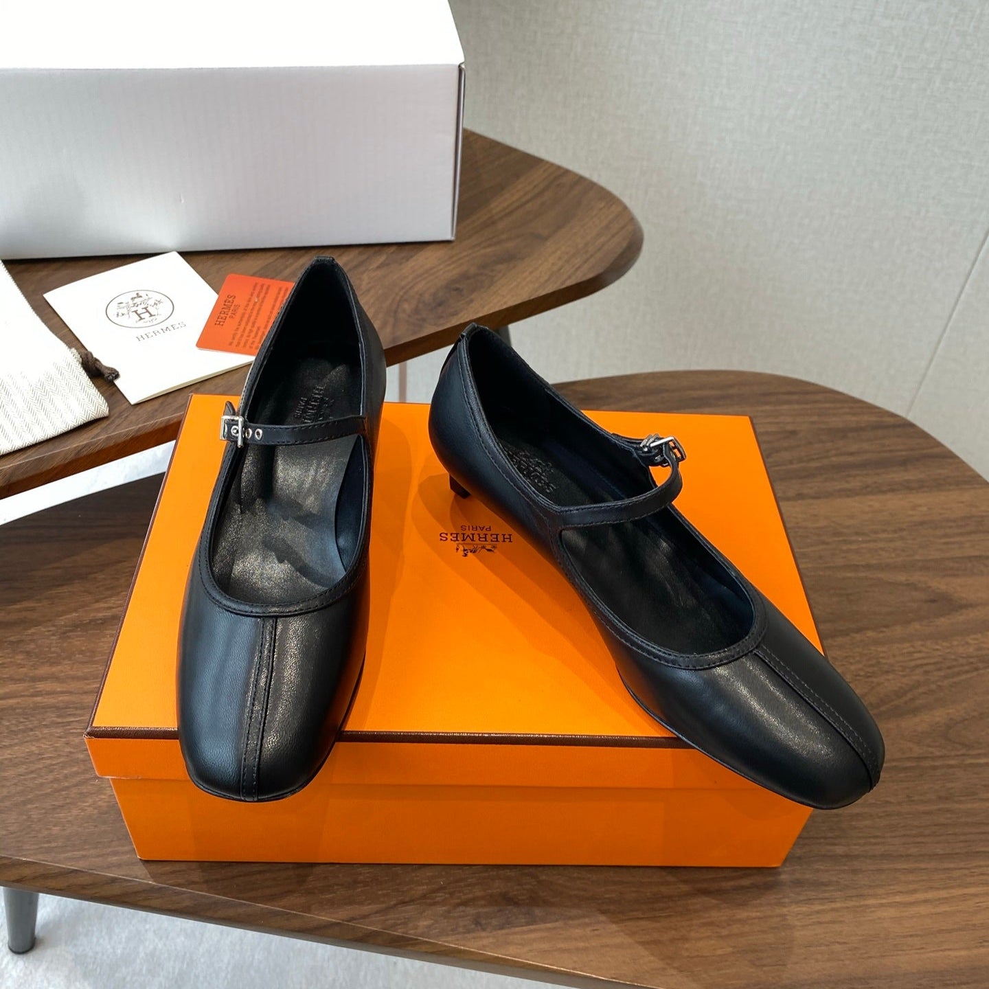 HM  25s Mary Jane 40mm Black  Calfskin 422570