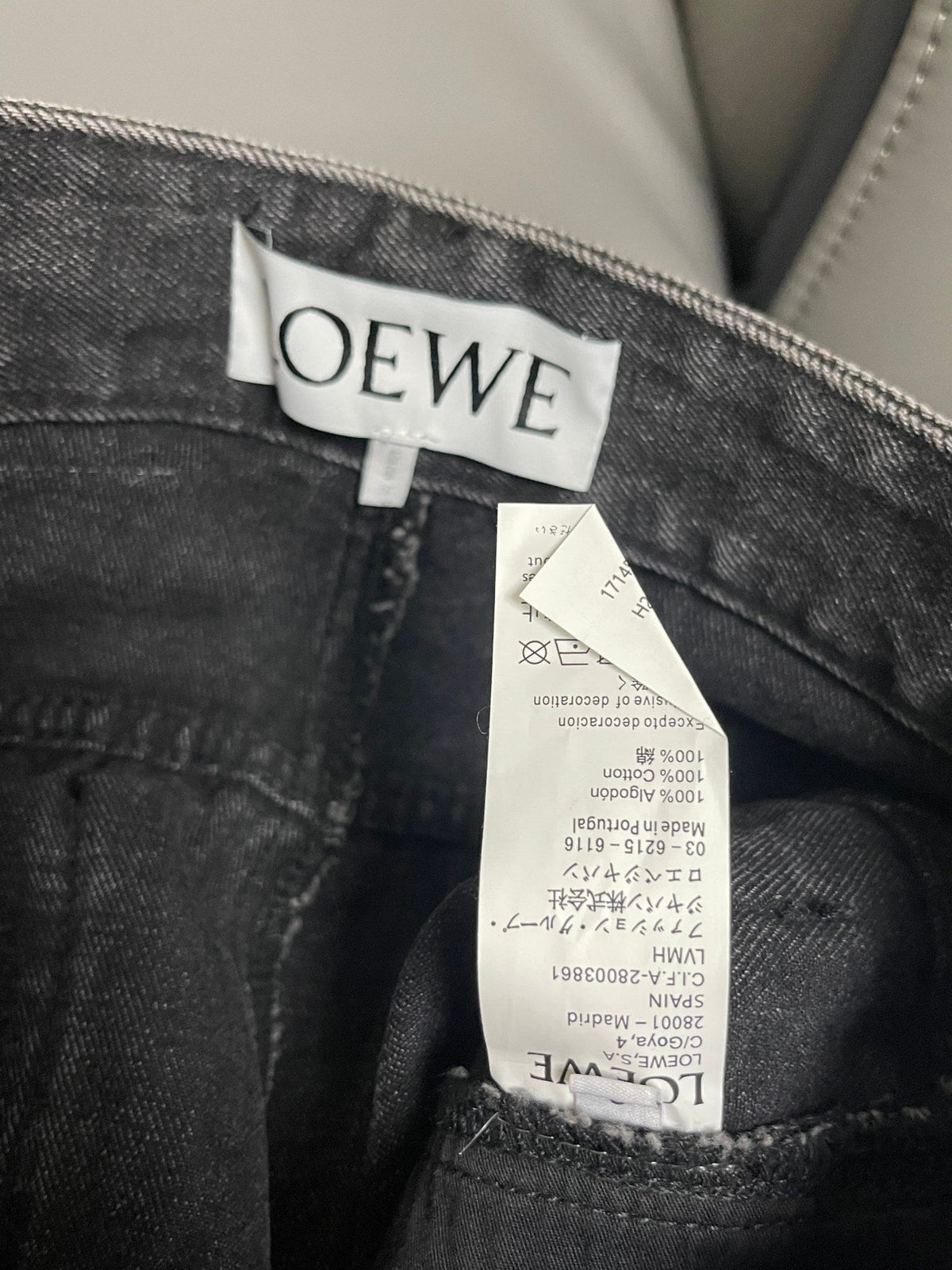 Loew White Anagram Dark Grey Jean